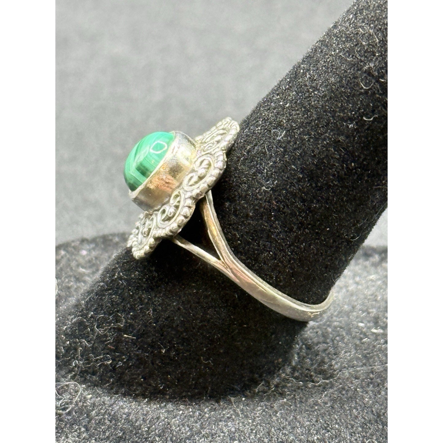 Excellent Used Condition Sterling Silver Genuine Malachite Ring Size 7.00 P19