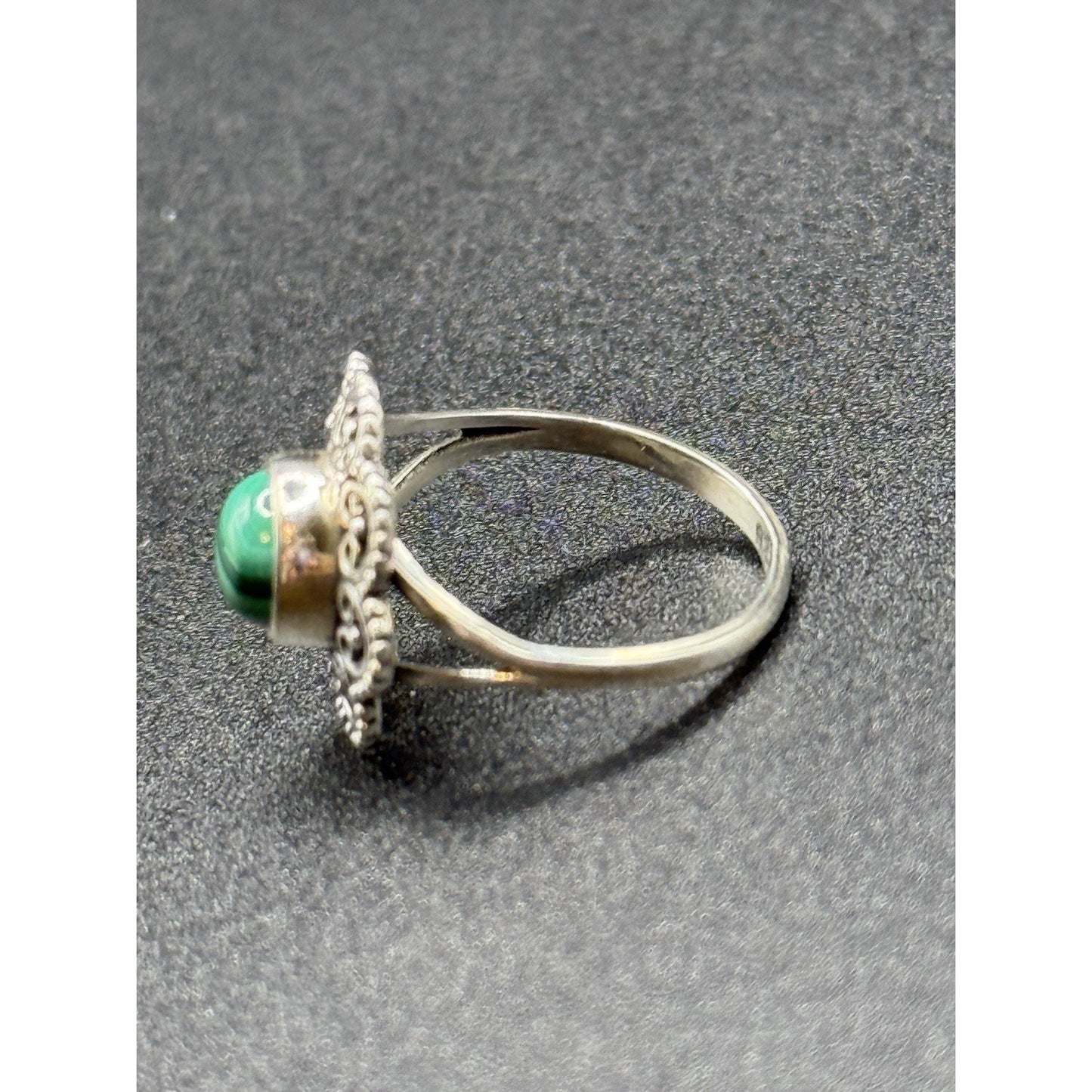Excellent Used Condition Sterling Silver Genuine Malachite Ring Size 7.00 P19