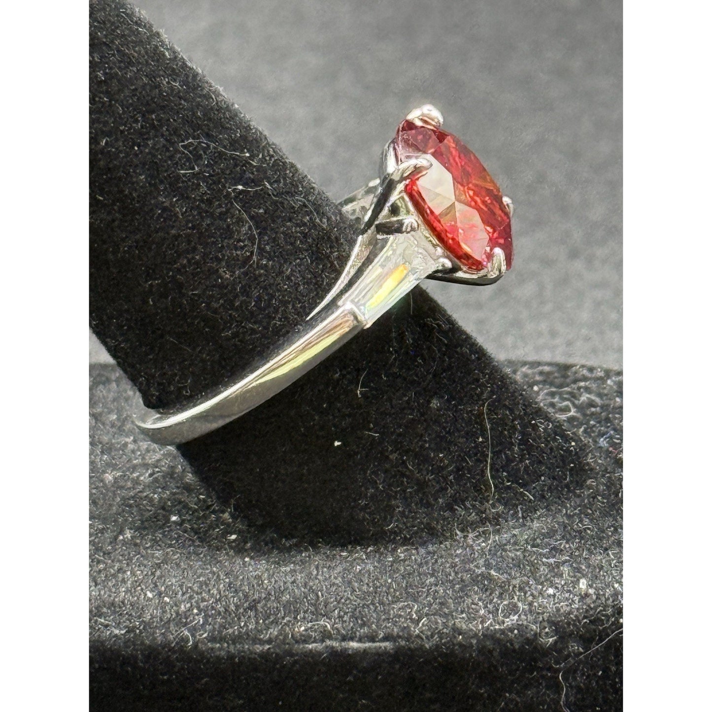 New Condition 5 Carat Red Moissanite Sterling Silver Ring Size 7.00 GRA
