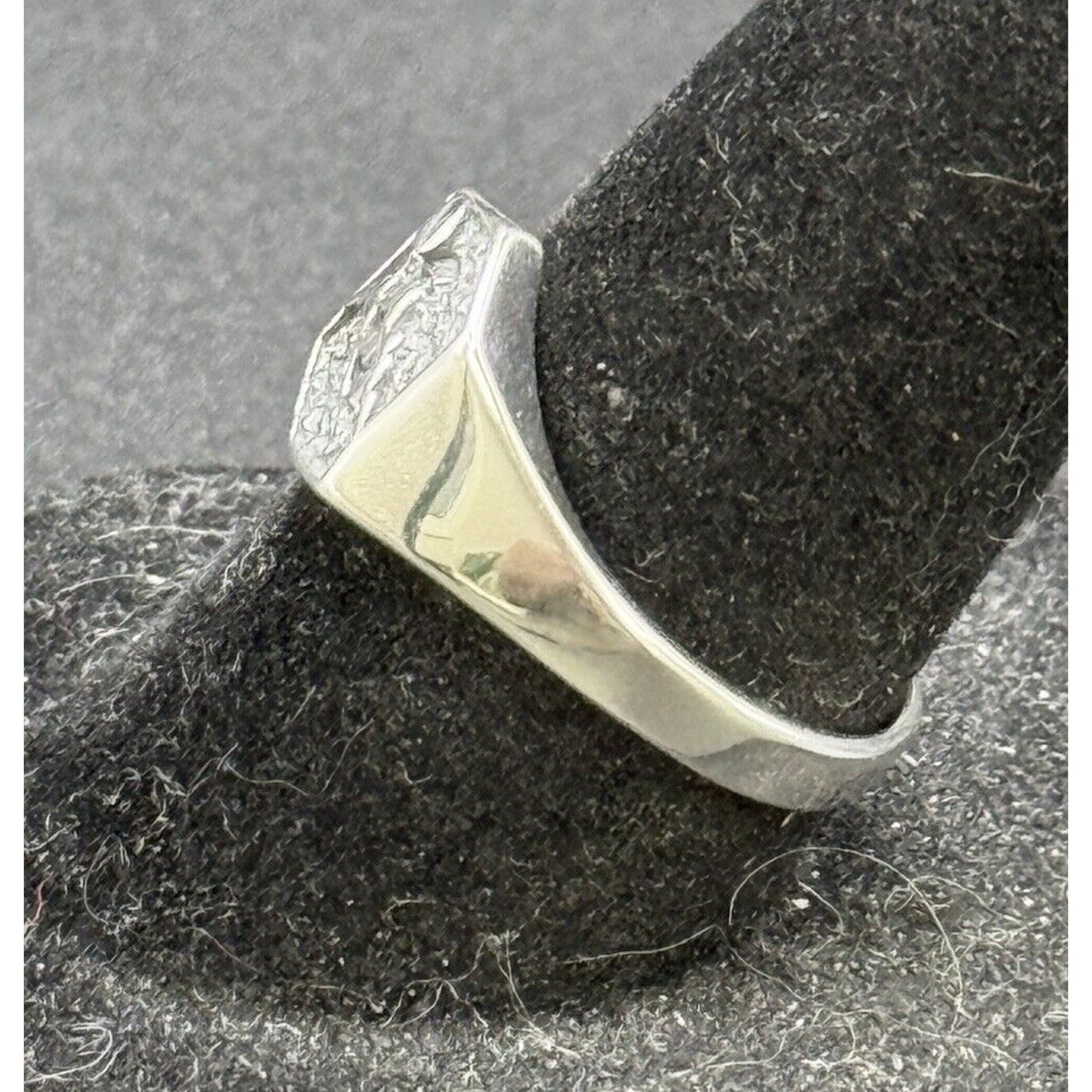 New Condition Sterling Silver Mountains & Moon Ring Size 7.00