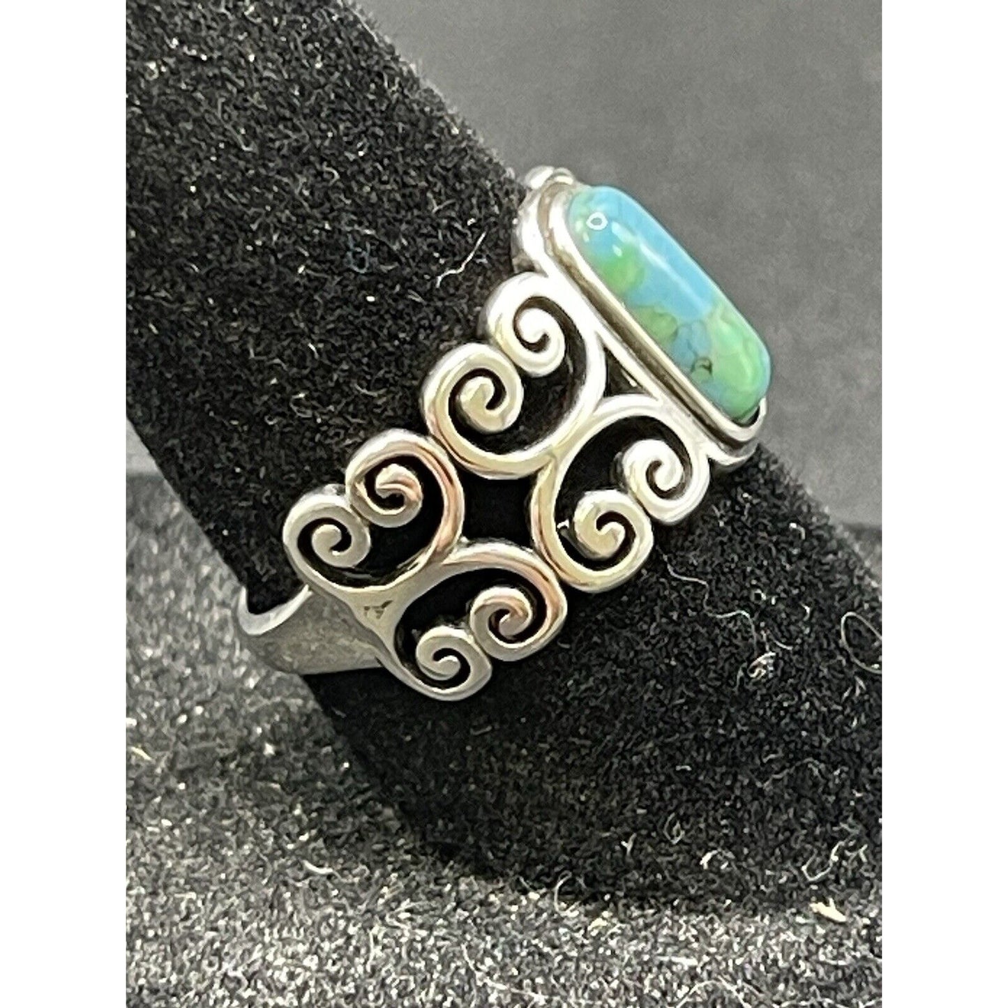 New Condition Sterling Silver Turquoise Ring Size 7.00 Scrolls