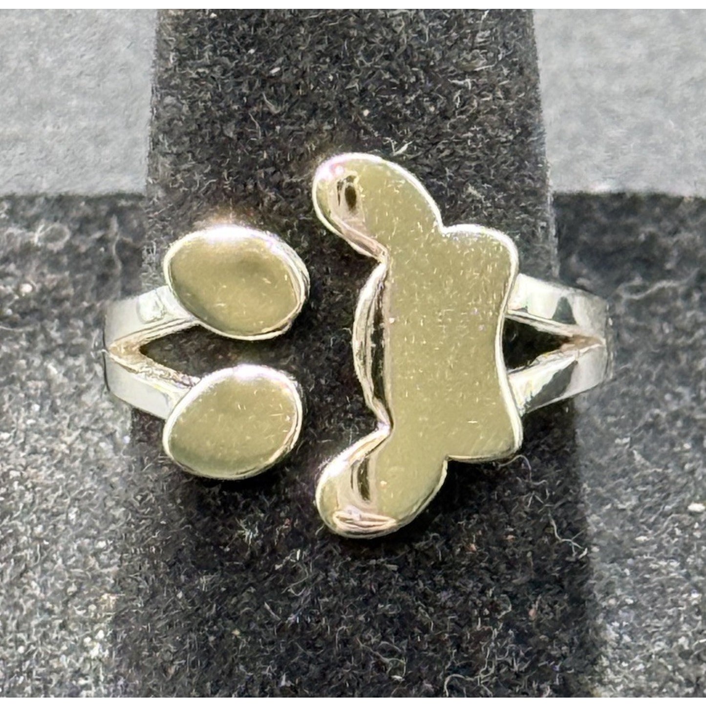 New Condition Sterling Silver Paw Print Ring Size 7.00 Adjustable