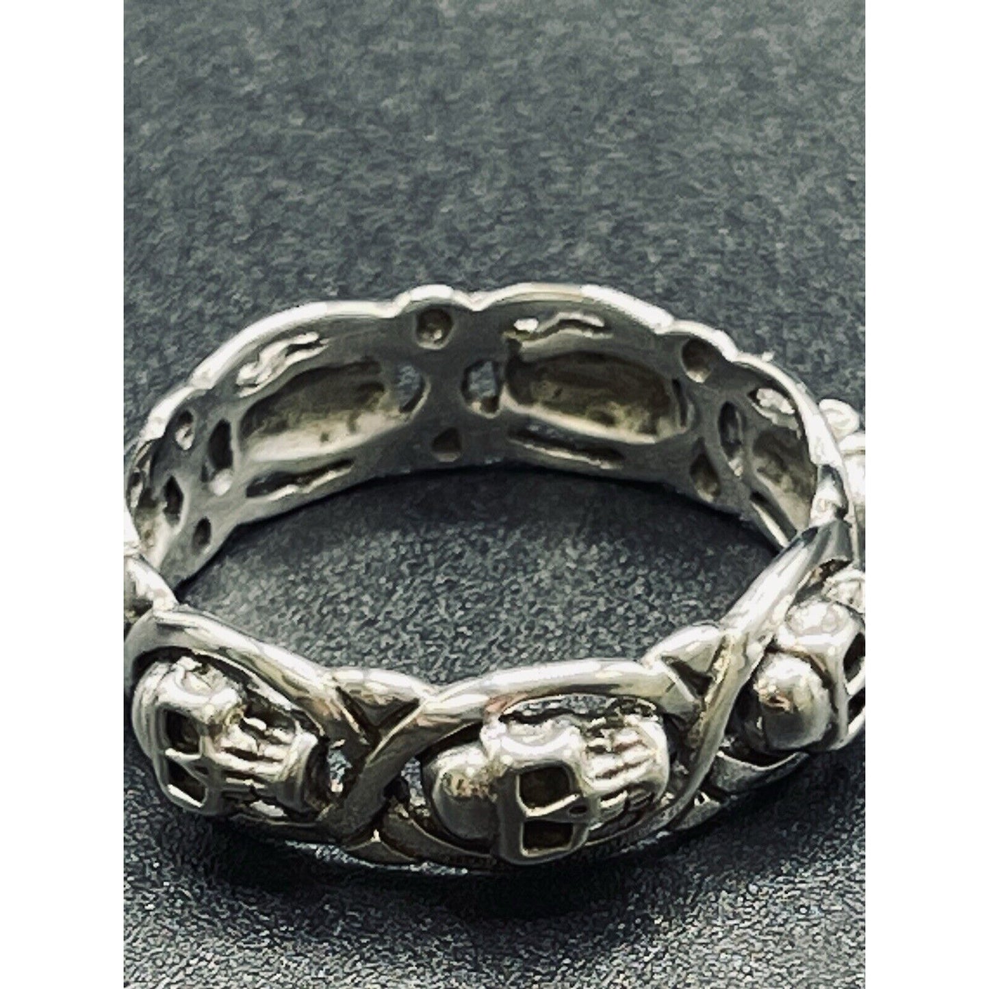 New Condition Sterling Silver Skull Band Ring Size 13.00