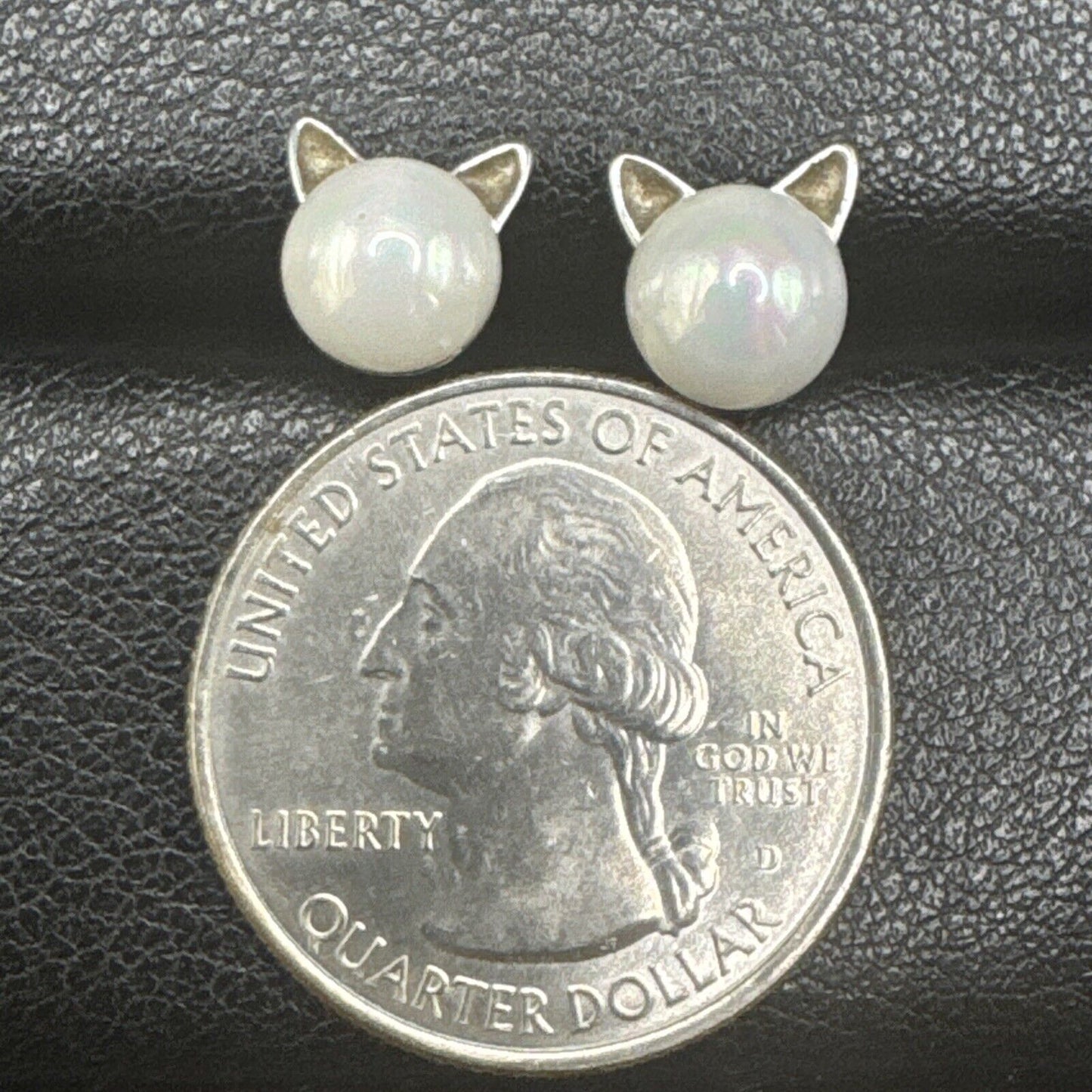 Sterling Silver Faux Pearl Kitty Cat Earrings 925 K30