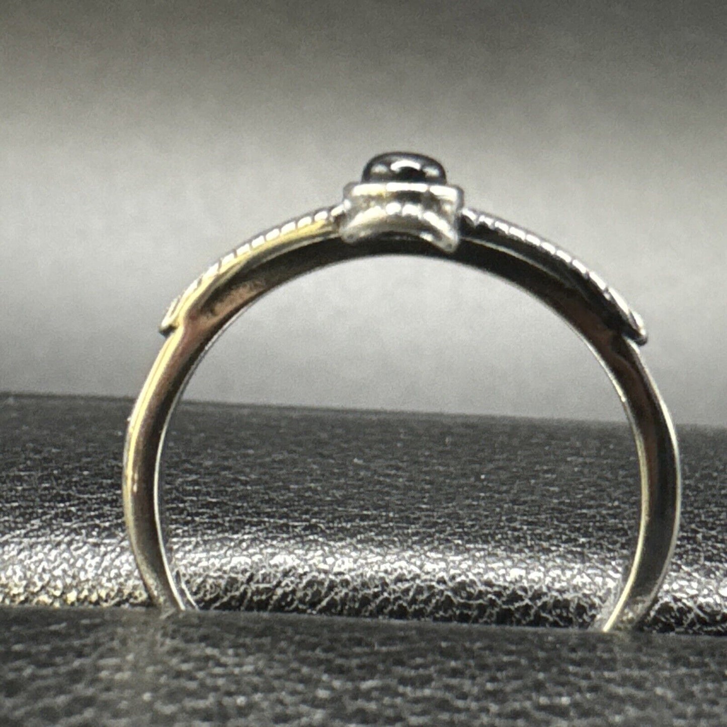 New Condition Sterling Silver Onyx Thunderbird Ring 925 Size 6.5