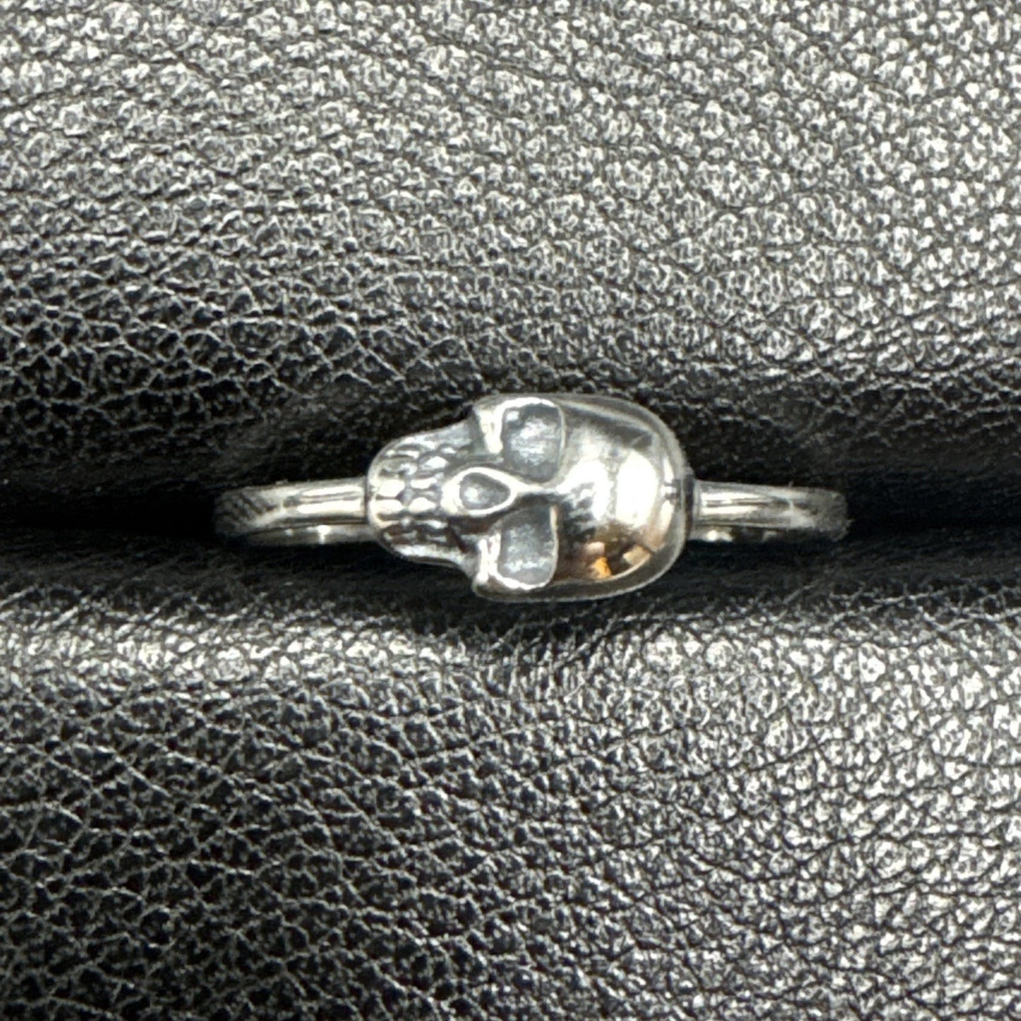 New Condition Sterling Silver Skull Ring 925 Size 7