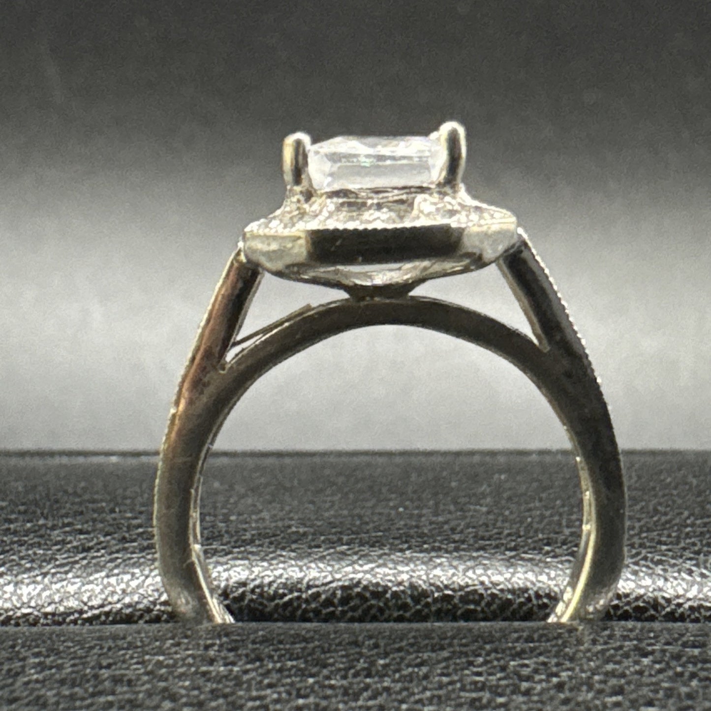 EUC Sterling Silver CZ Octagon Ring 925 Size 6 #6 P2