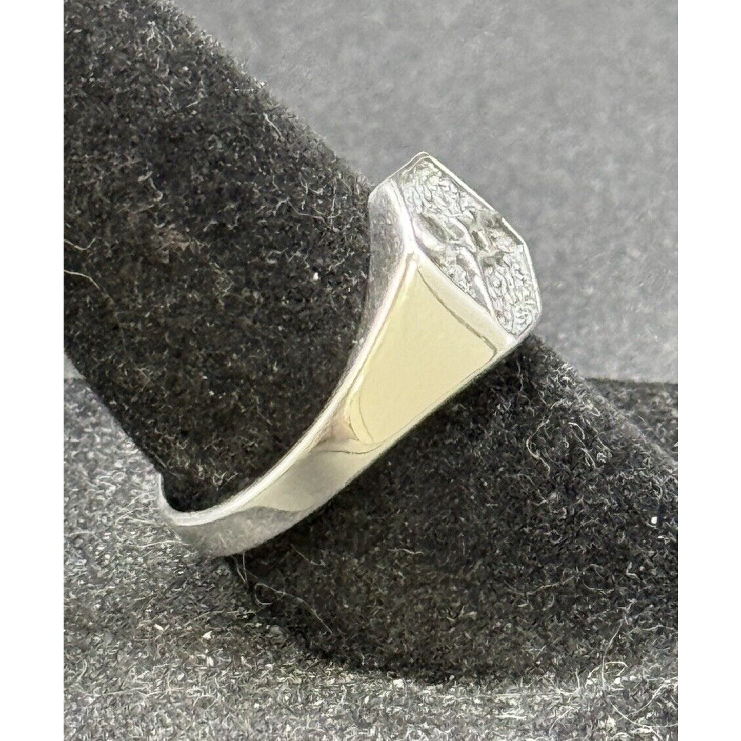New Condition Sterling Silver Mountains & Moon Ring Size 7.00