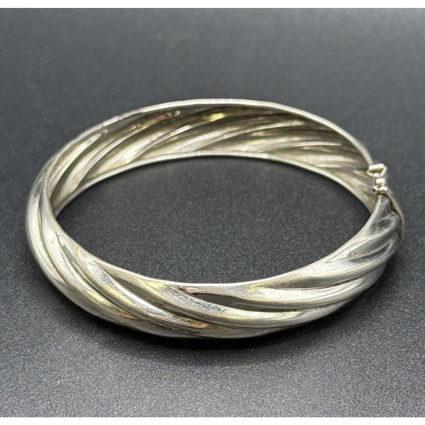 Vintage Sterling Silver Italy Grooved Bangle Bracelet 14 Grams P10
