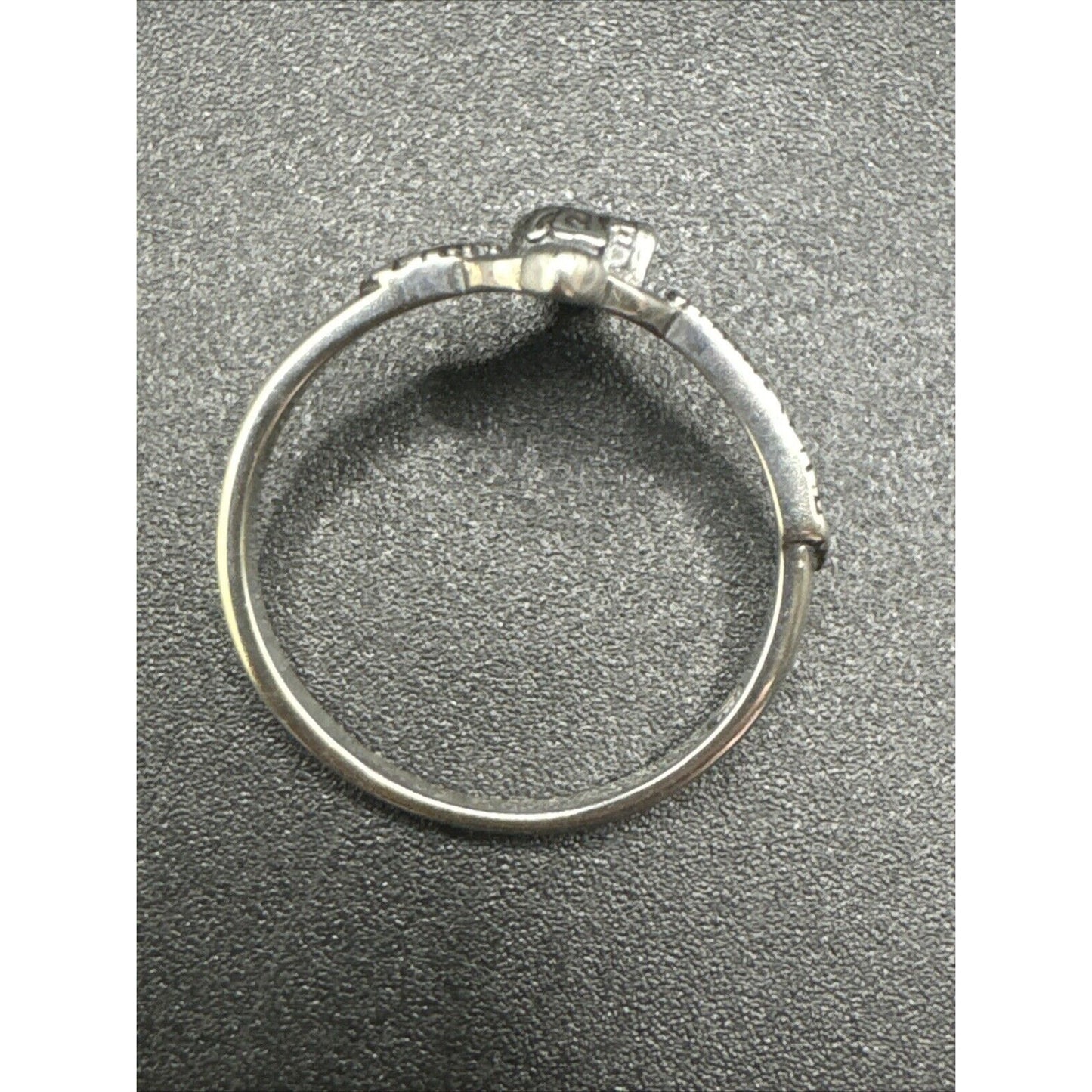 New Condition Sterling Silver Goth Skull Cross Ring 925 Size 7