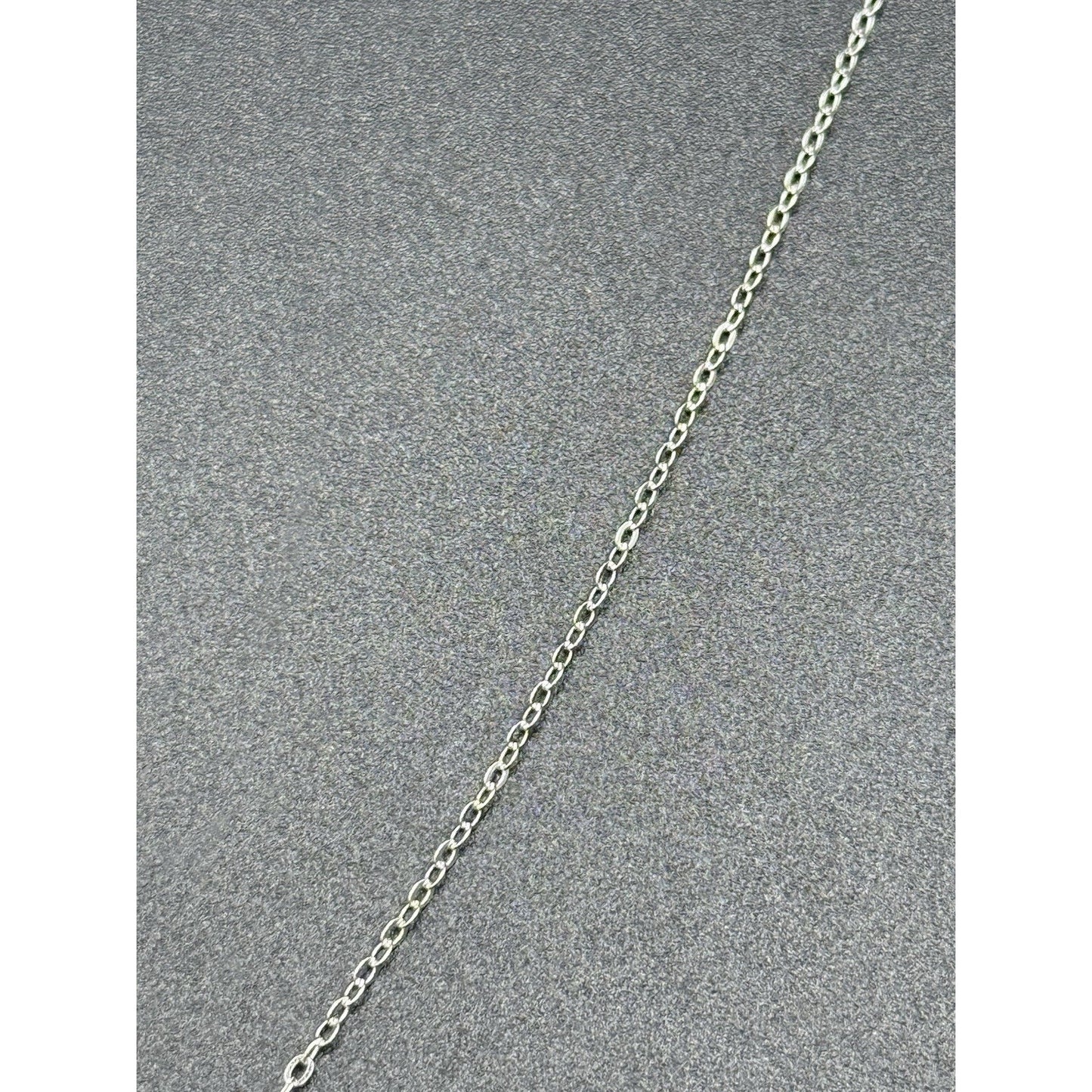 New Condition 18” Sterling Silver Moissanite Clover Pendant Necklace GRA