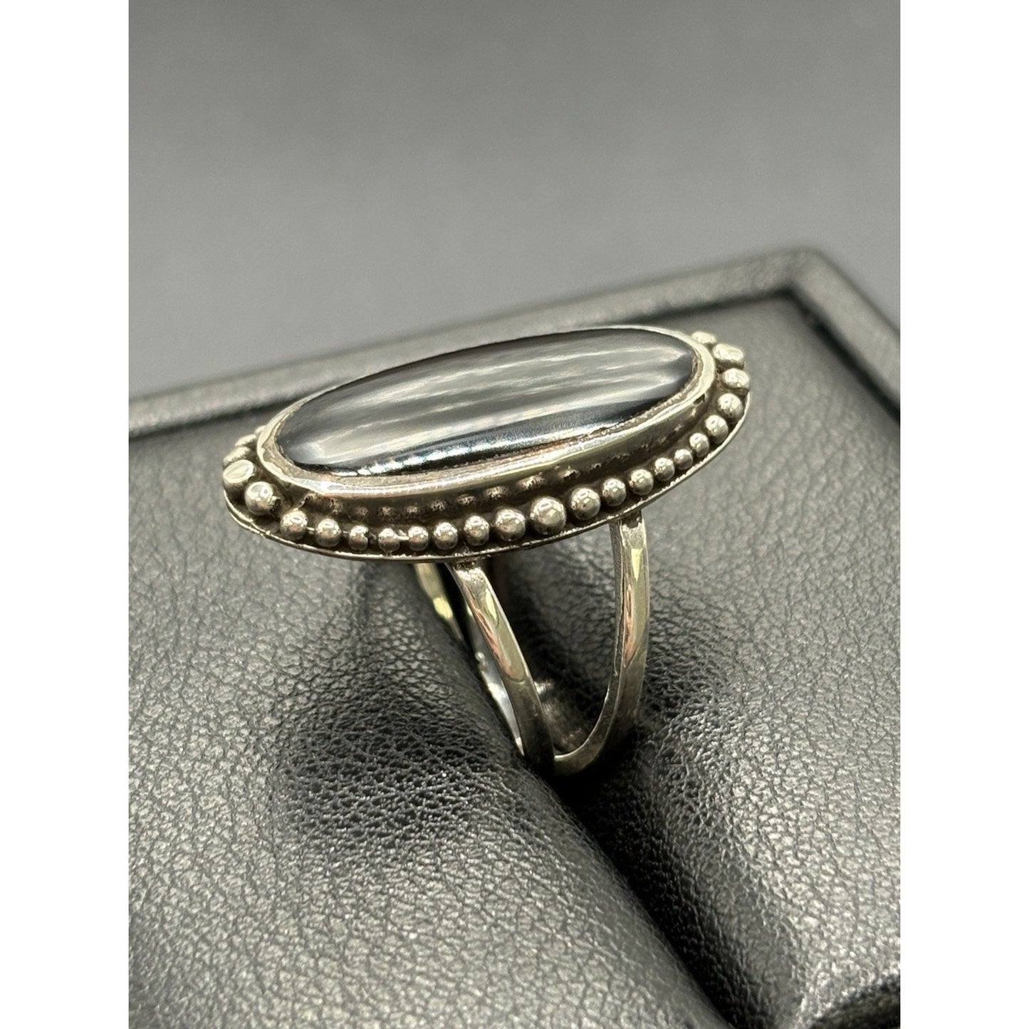 New Condition Sterling Silver Onyx Oblong Ring Size 7