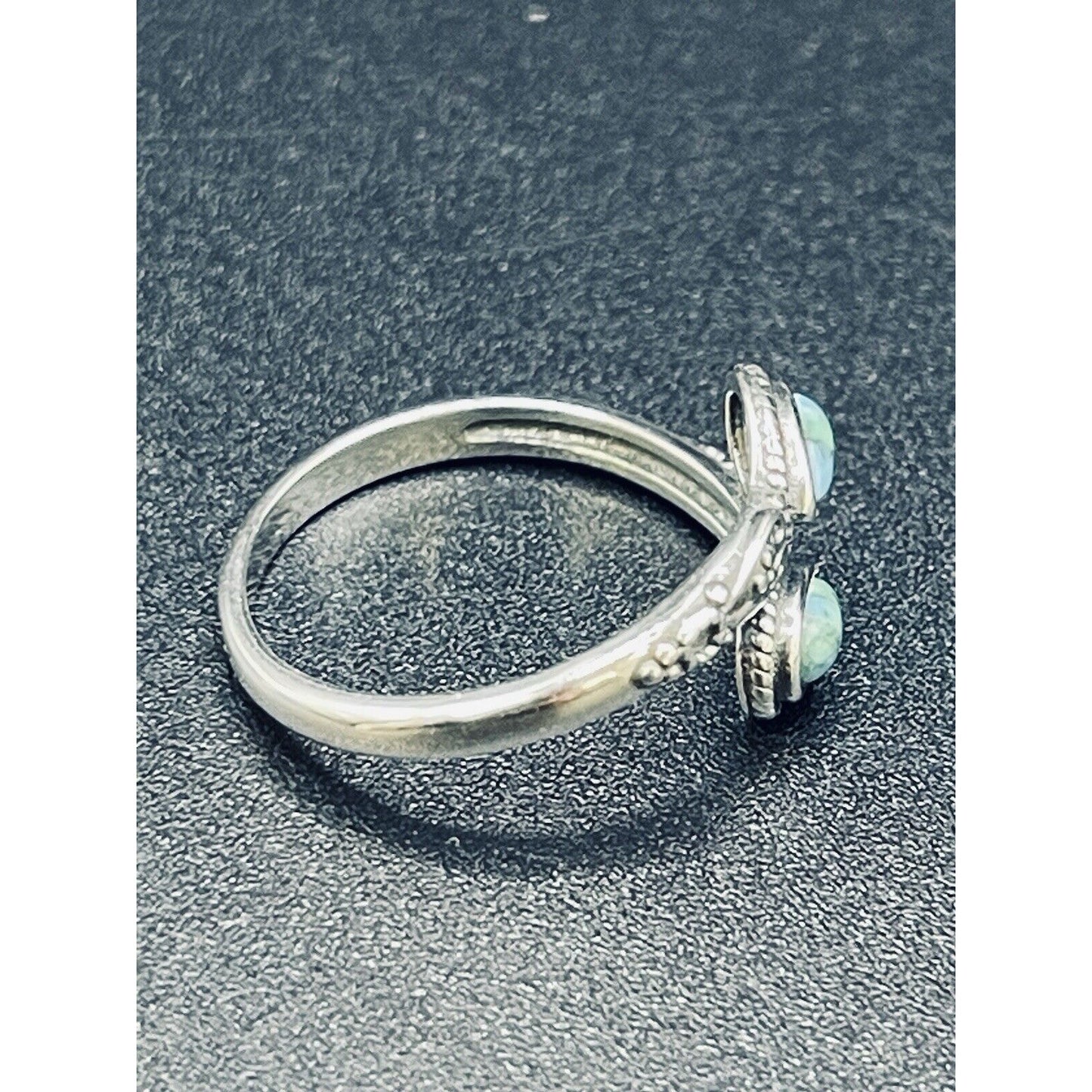 New Condition Sterling Silver Turquoise Bypass Ring Size 7.00 I16