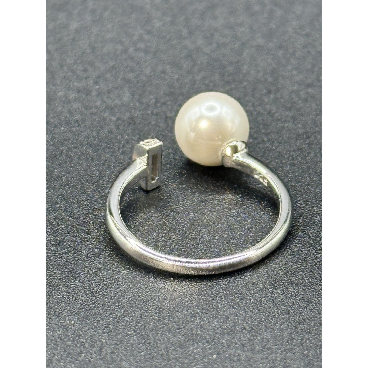 New Condition Sterling Silver Pearl Cubic Zirconia Ring Size 7.00 Adjustable