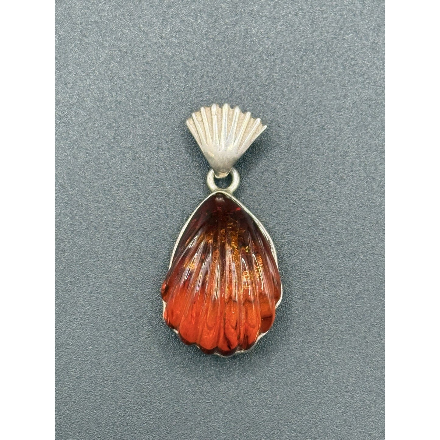 Vintage Sterling Silver Chevron Cut Amber Pendant 925 N28