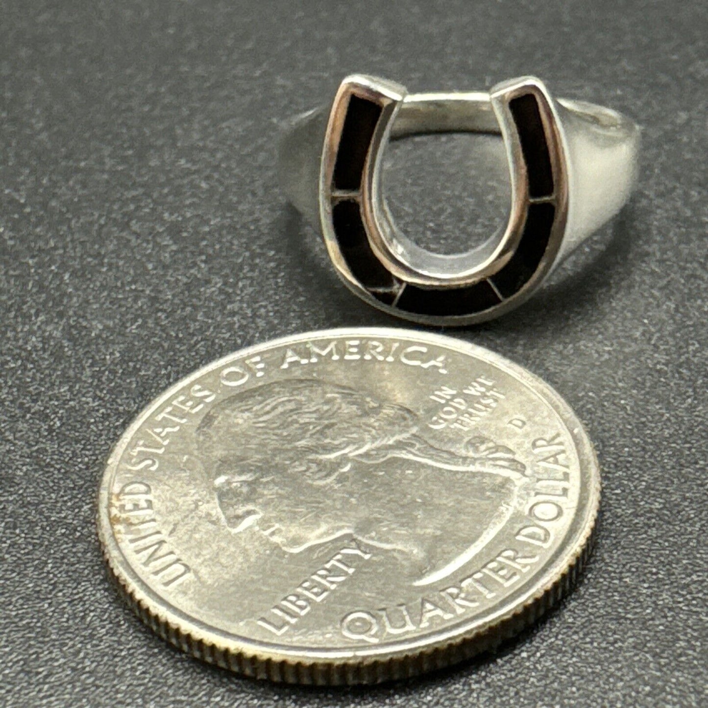 New Condition Sterling Silver Onyx Horseshoe Good Luck Ring 925 Size 9.5