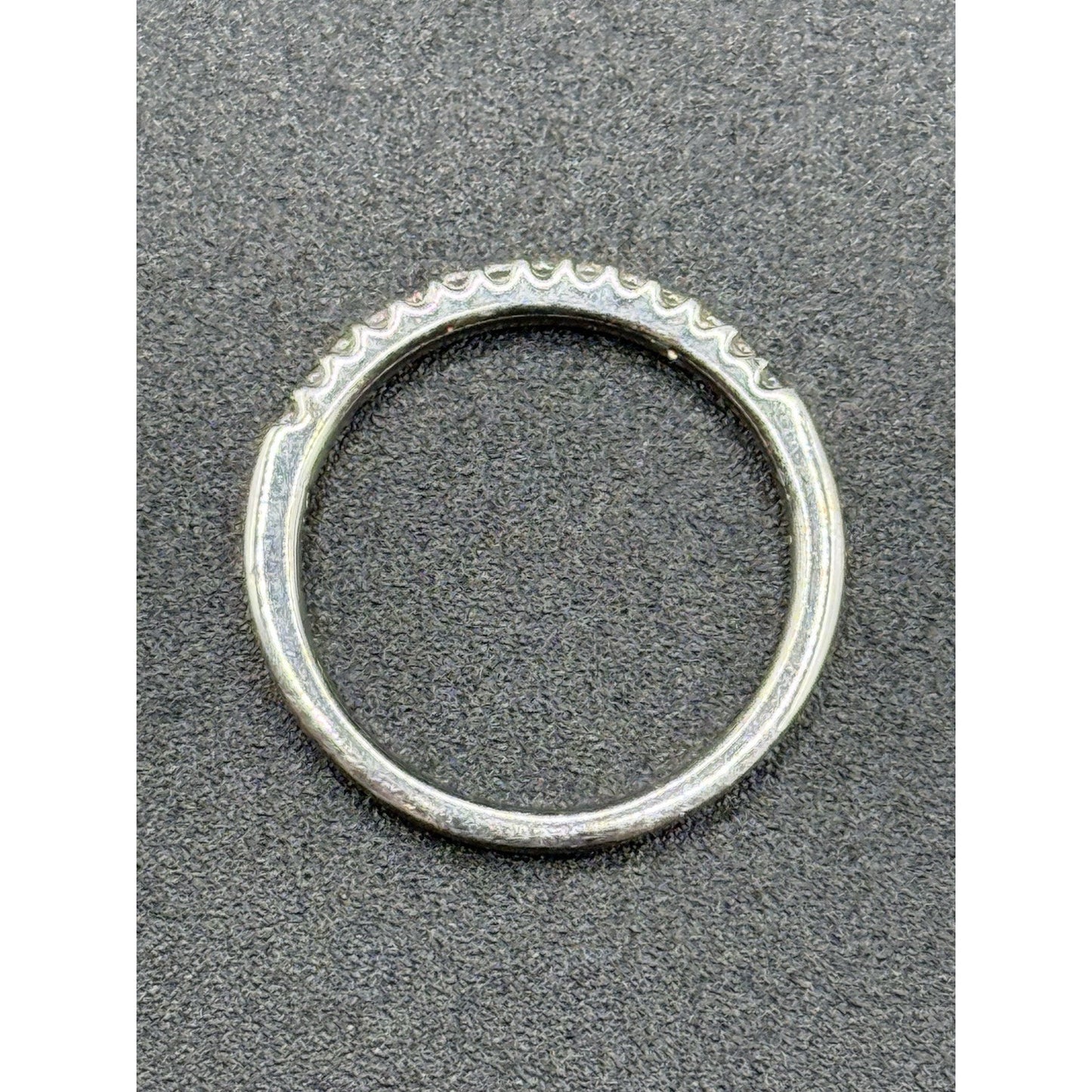 EUC Sterling Silver Cubic Zirconia 14-Stone Band Size 6.25 P5