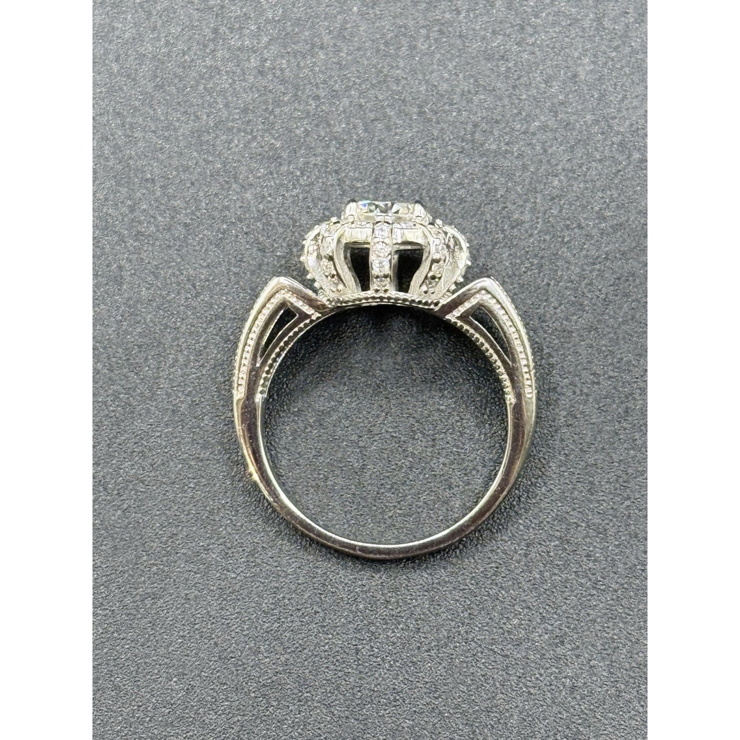 New Condition Sterling Silver Moissanite Engagement Ring Size 7.00 GRA