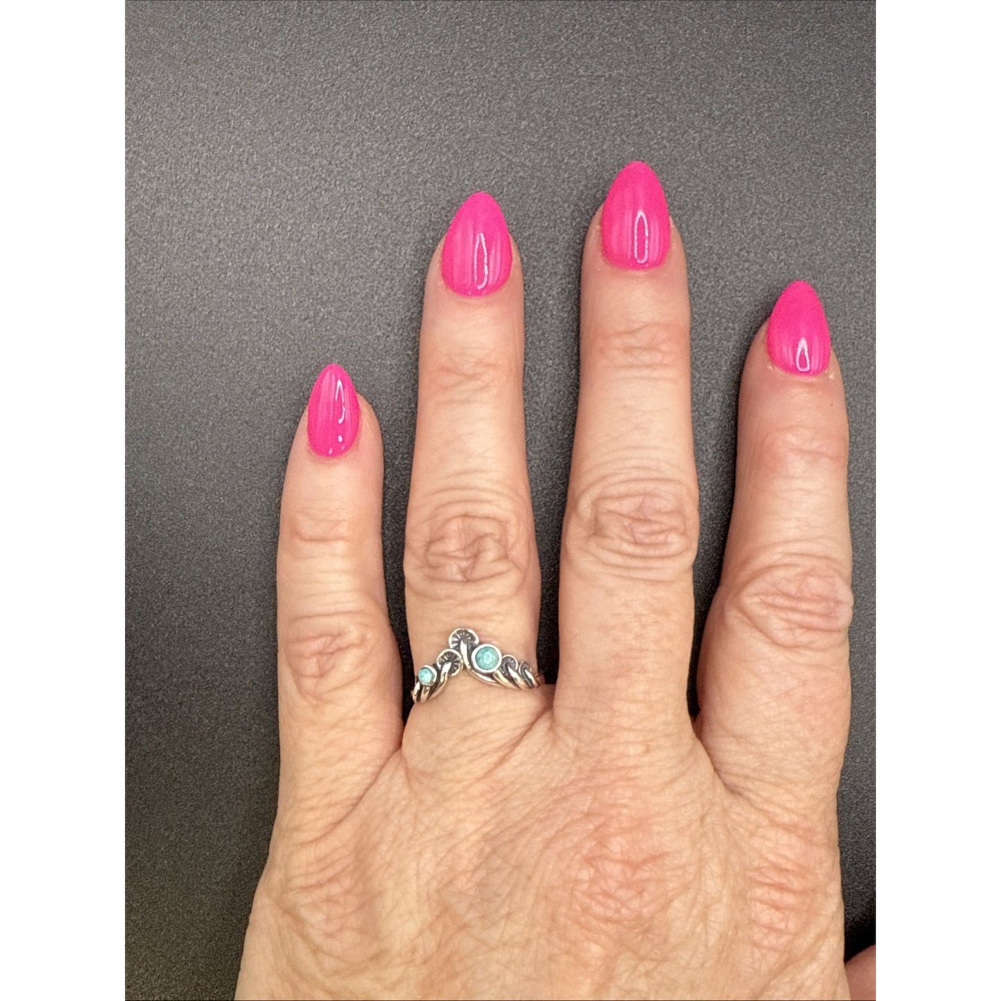 New Condition Sterling Silver Mushrooms Genuine Turquoise Ring Size 7.00 925