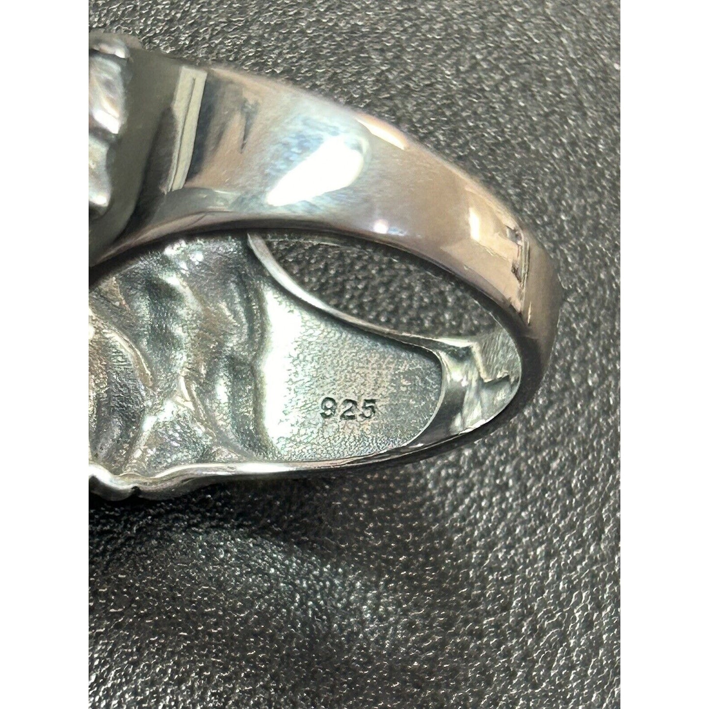 New Condition Sterling Silver Lions Head Ring Size 9.50