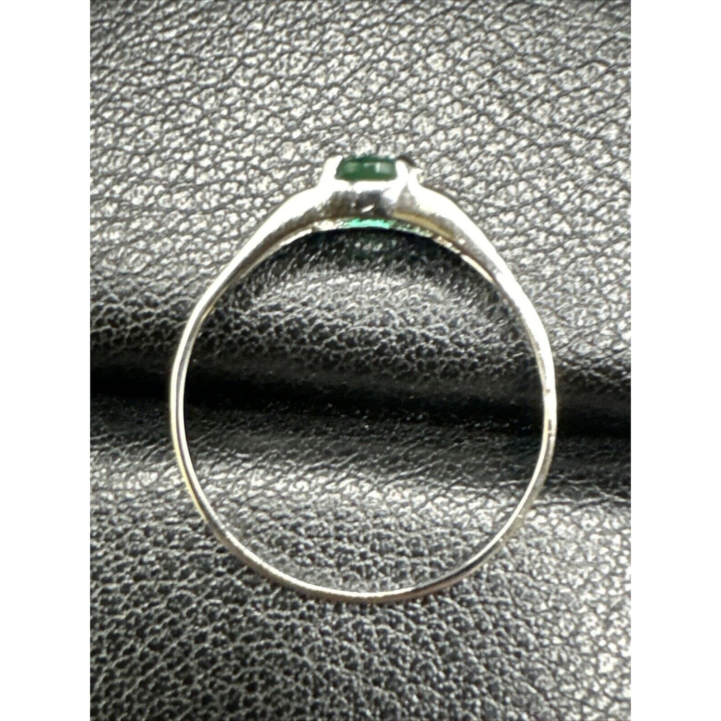 New Condition Sterling Silver Lab Created Emerald Dainty Ring 925 Size 7