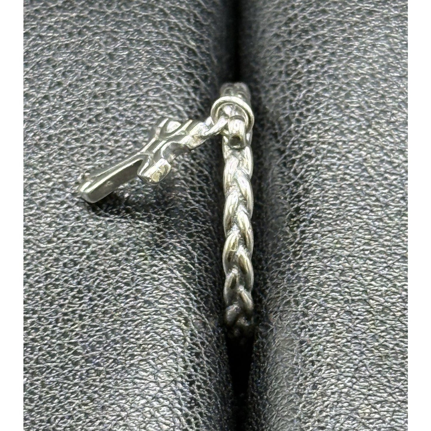 New Condition Sterling Silver Cable Cross Dangle Ring Size 7.00