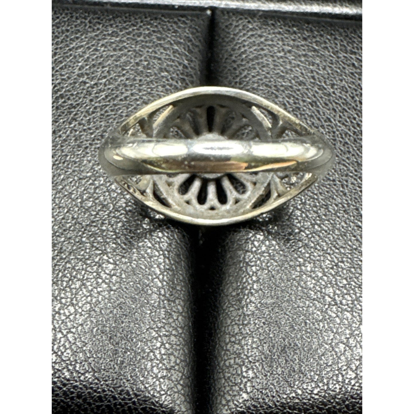 New Condition Sterling Silver Tanzanite Scroll Ring 925 Size 7.75