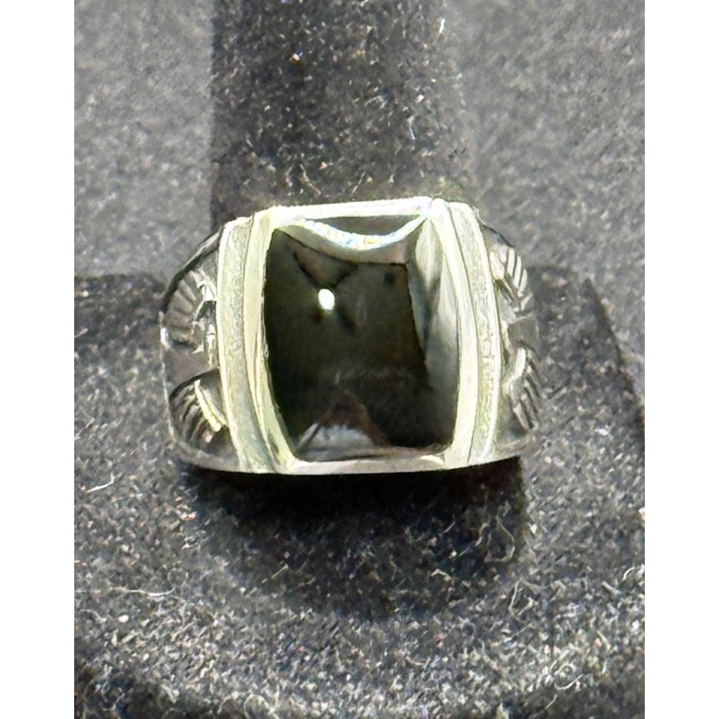 New Condition Sterling Silver Onyx Aztec Eagle Design Signet Size 9.00