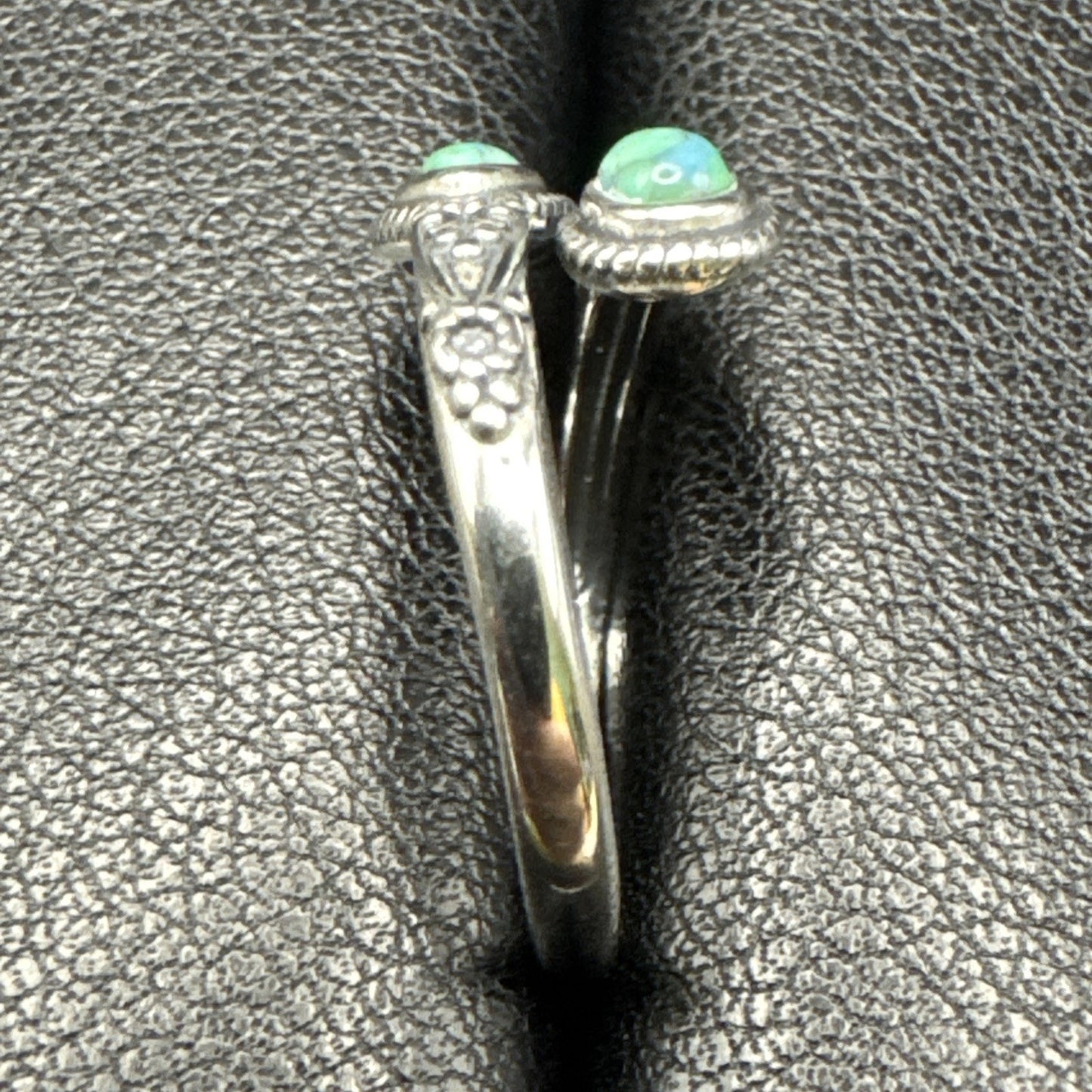 New Condition Sterling Silver Dual Turquoise Bypass Ring Size 7