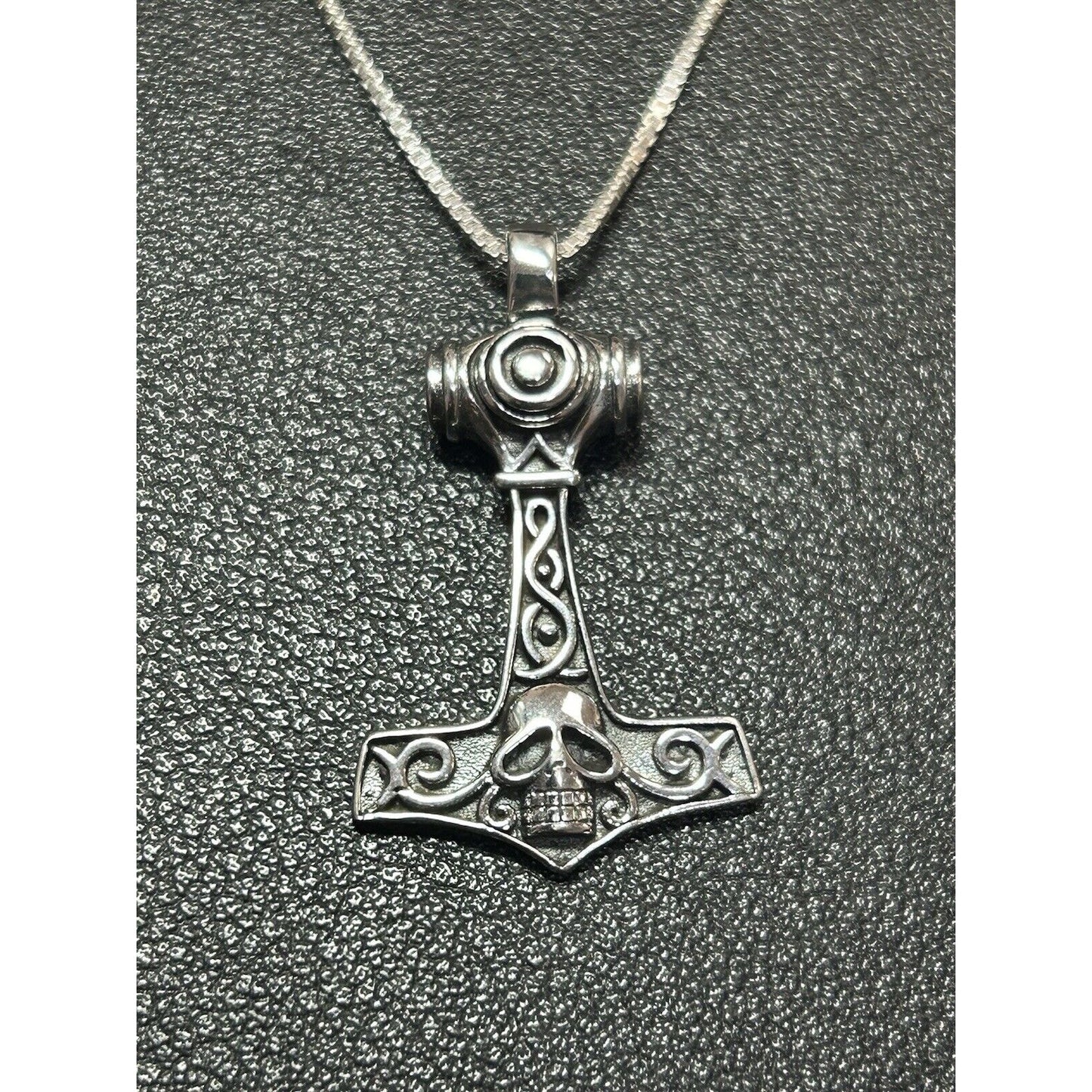 New Condition 20” Sterling Silver Hammer And Skull Pendant Necklace Gents