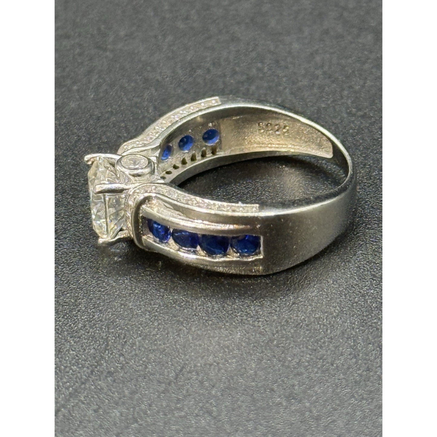 New Condition Sterling Silver Moissanite Blue Cubic Zirconia Ring Size 6.75 GRA