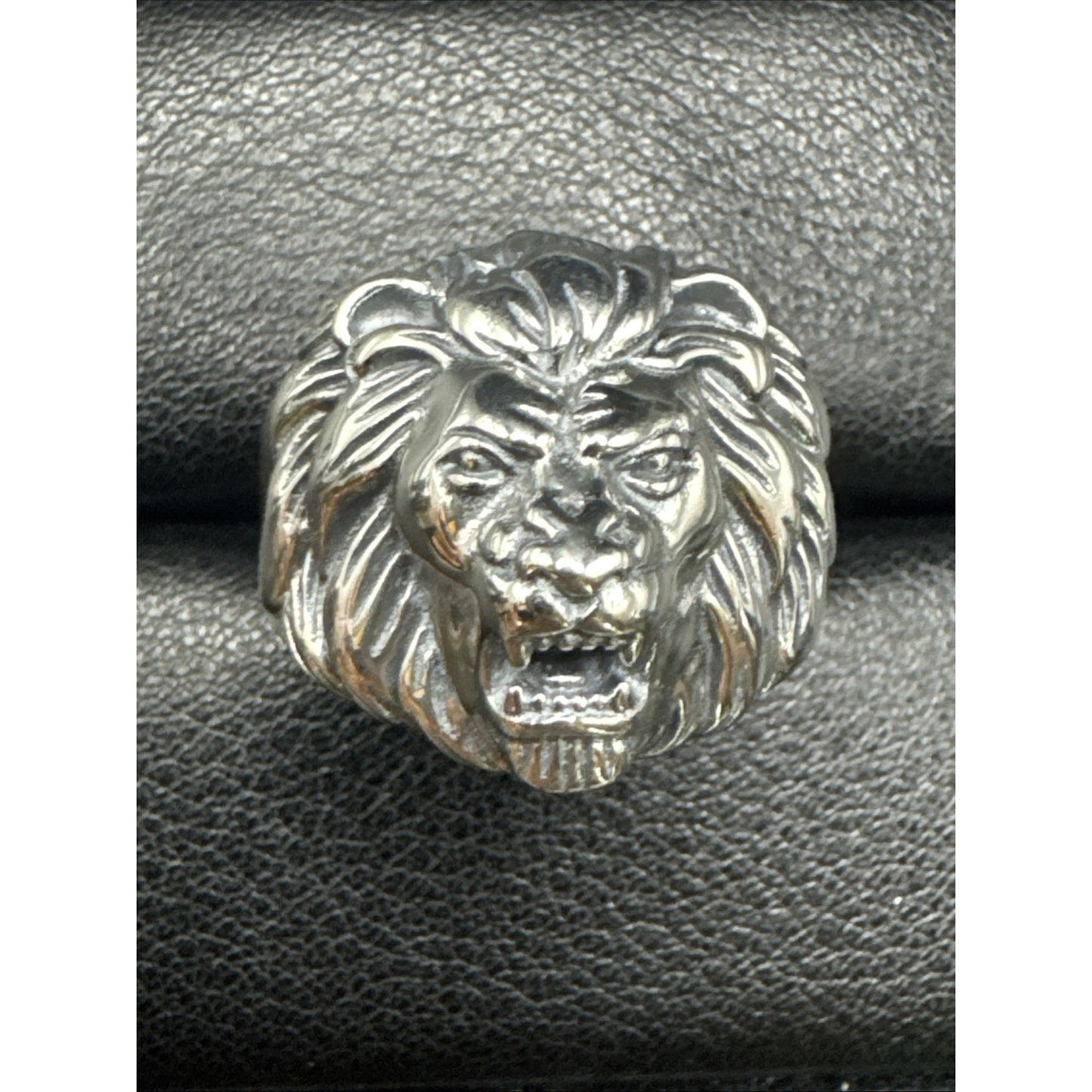 New Condition Sterling Silver Lion Head Ring 925 Size 13