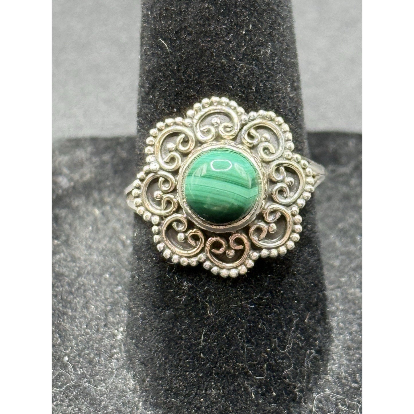 Excellent Used Condition Sterling Silver Genuine Malachite Ring Size 7.00 P19