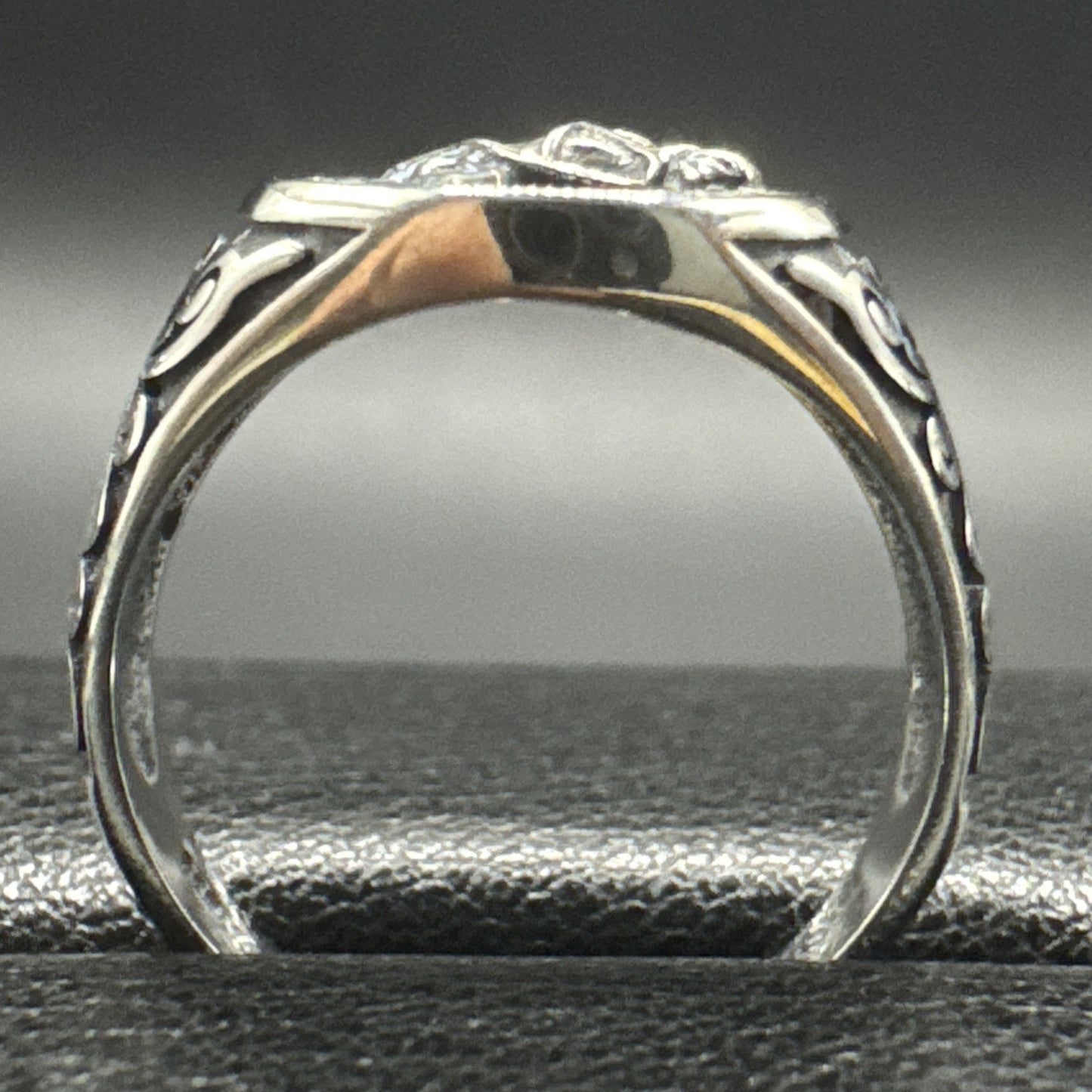 New Condition Sterling Silver Horseshoe Ring 925 Size 7