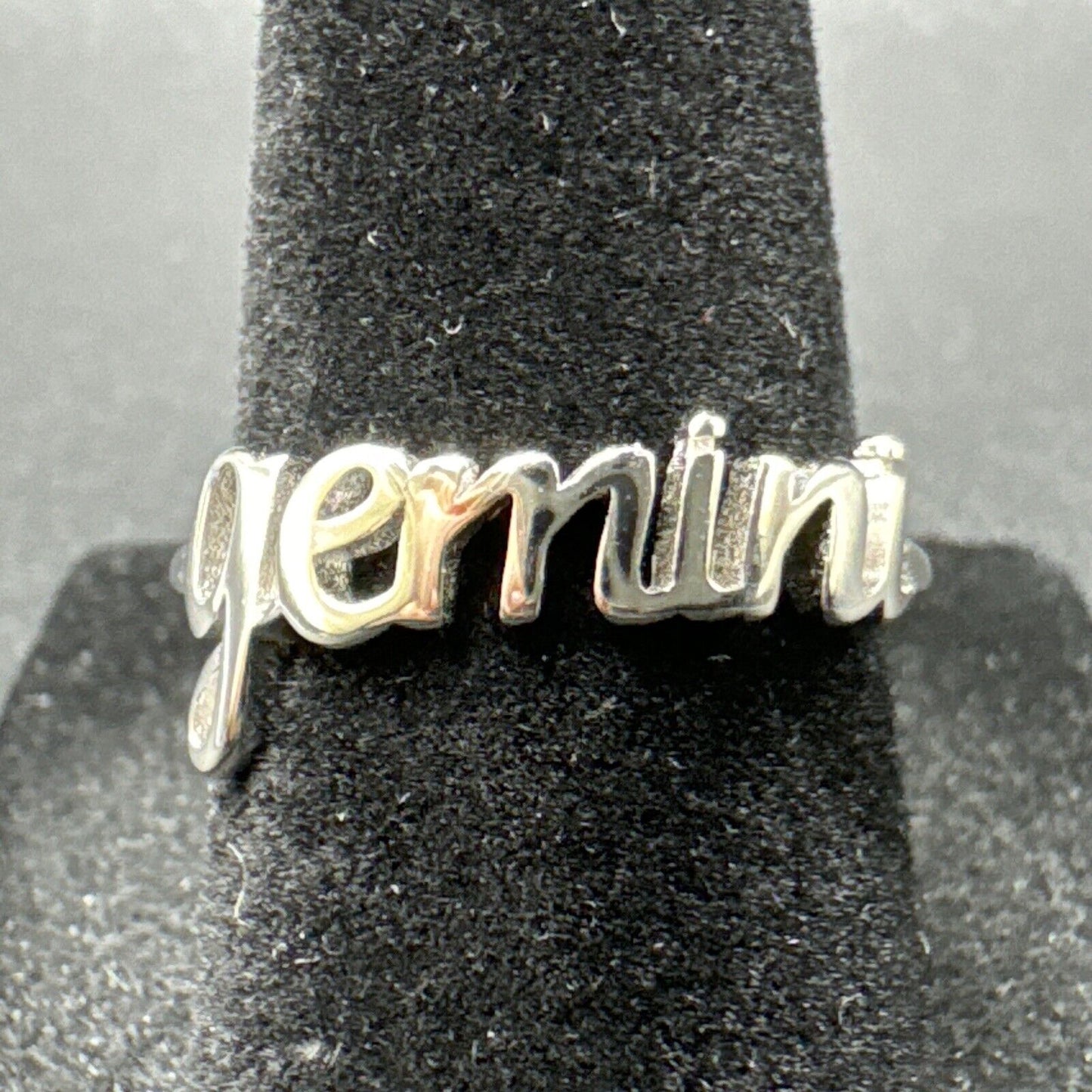 New Condition Sterling Silver Gemini Zodiac Ring 925 Size 7