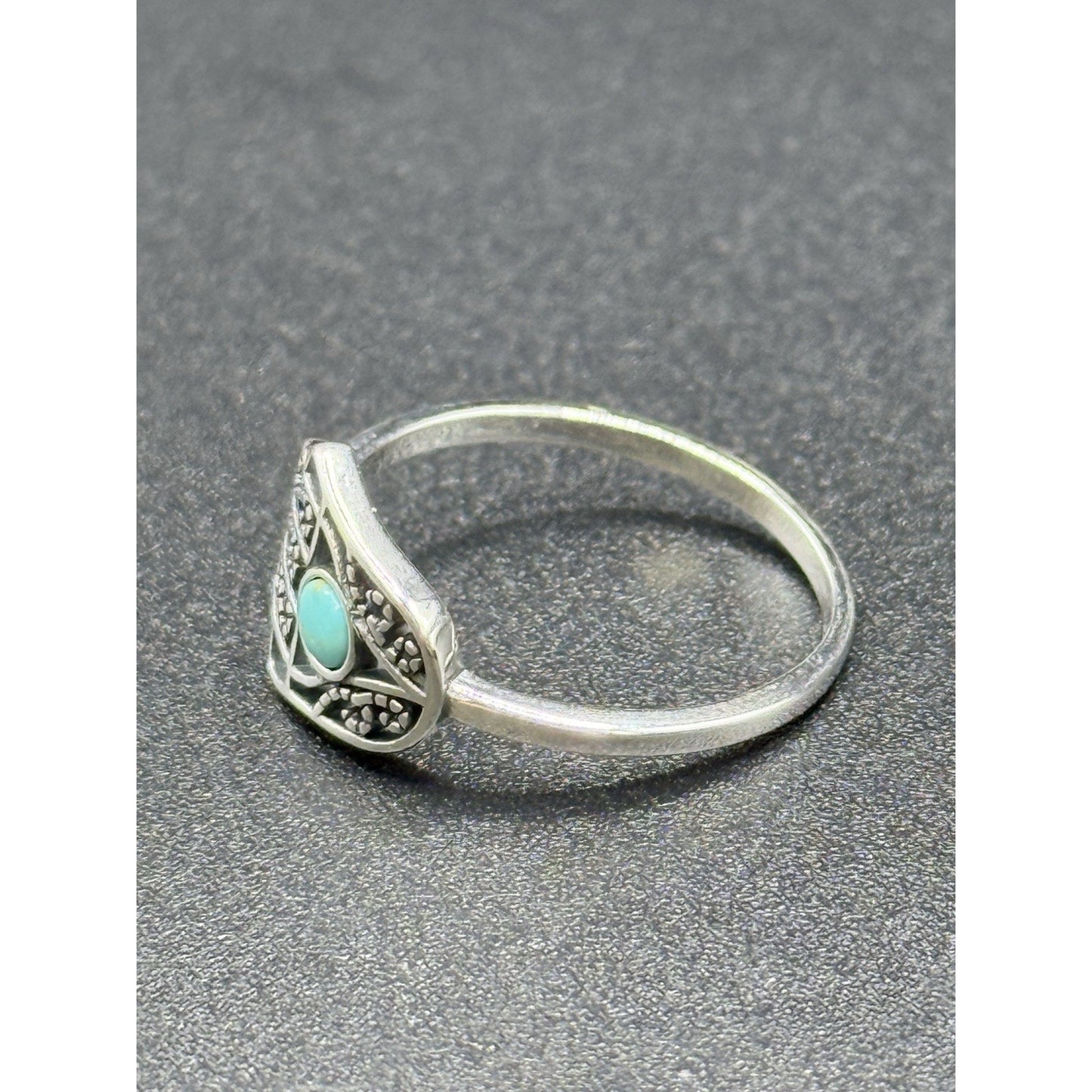 New Condition Sterling Silver Genuine Turquoise Hansa Ring Size 7.00