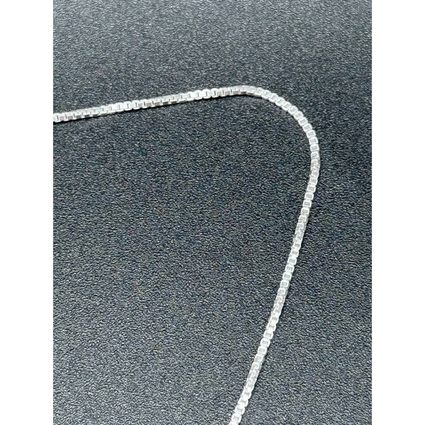 New Condition 20” Sterling Silver Cross Heart Locket Pendant Necklace 925