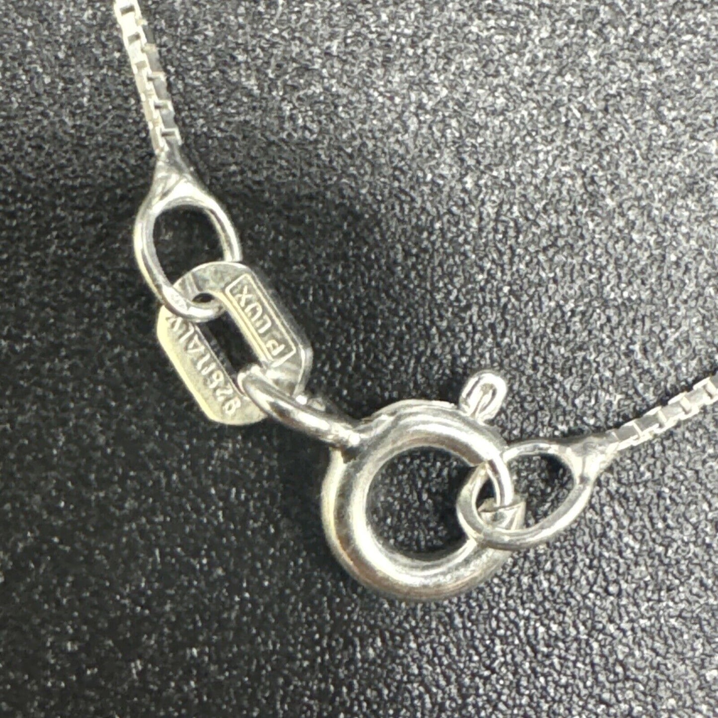 18” Sterling Silver Dolphin In Nyx Pendant Necklace 925 N1