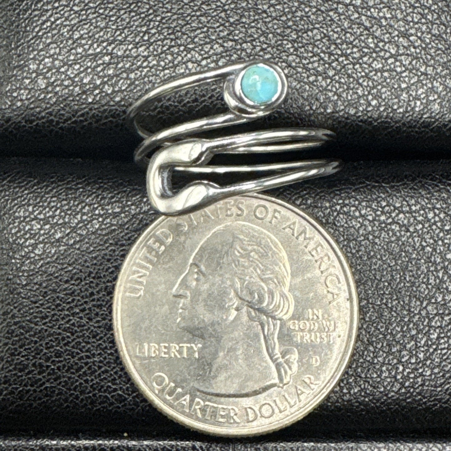 New Condition Sterling Silver Turquoise Safety Pin Adjustable Ring 925 Size 7