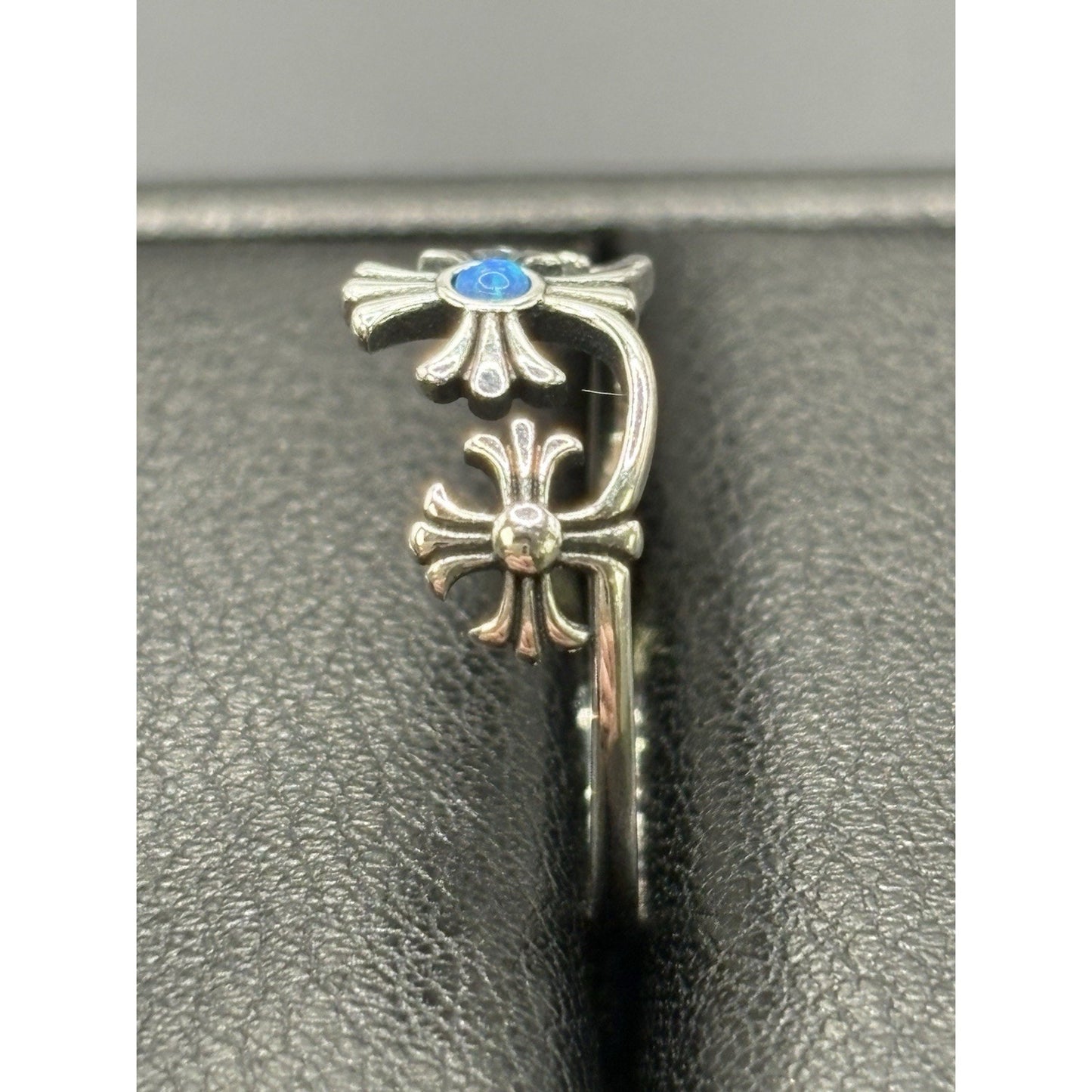 New Condition Sterling Silver Lab Blue Opal Crosses Ring Size 7
