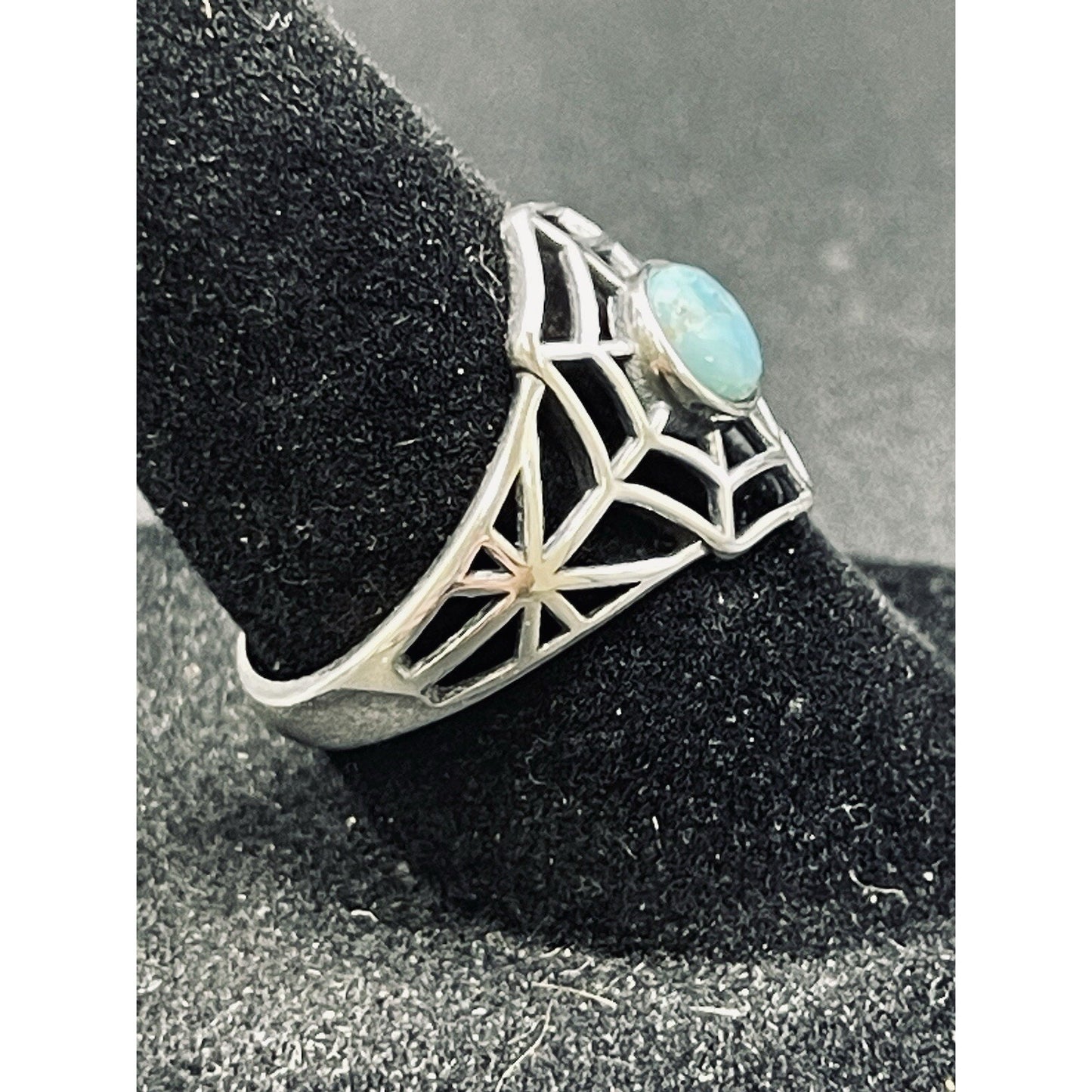 New Condition Sterling Silver Genuine Turquoise Spiderweb Ring Size 7.00