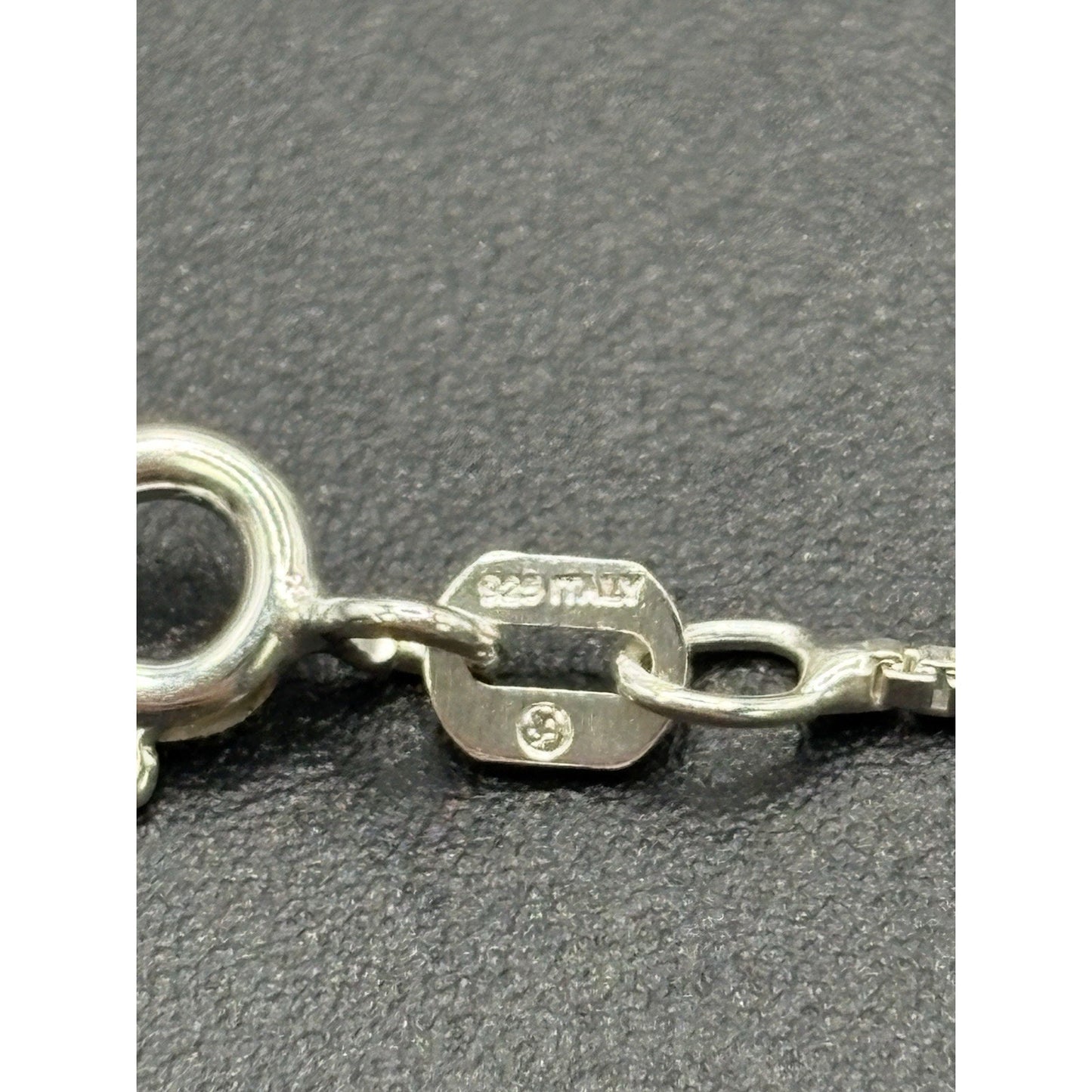 New Condition 20" Sterling Silver Skull Anchor Pendant Necklace