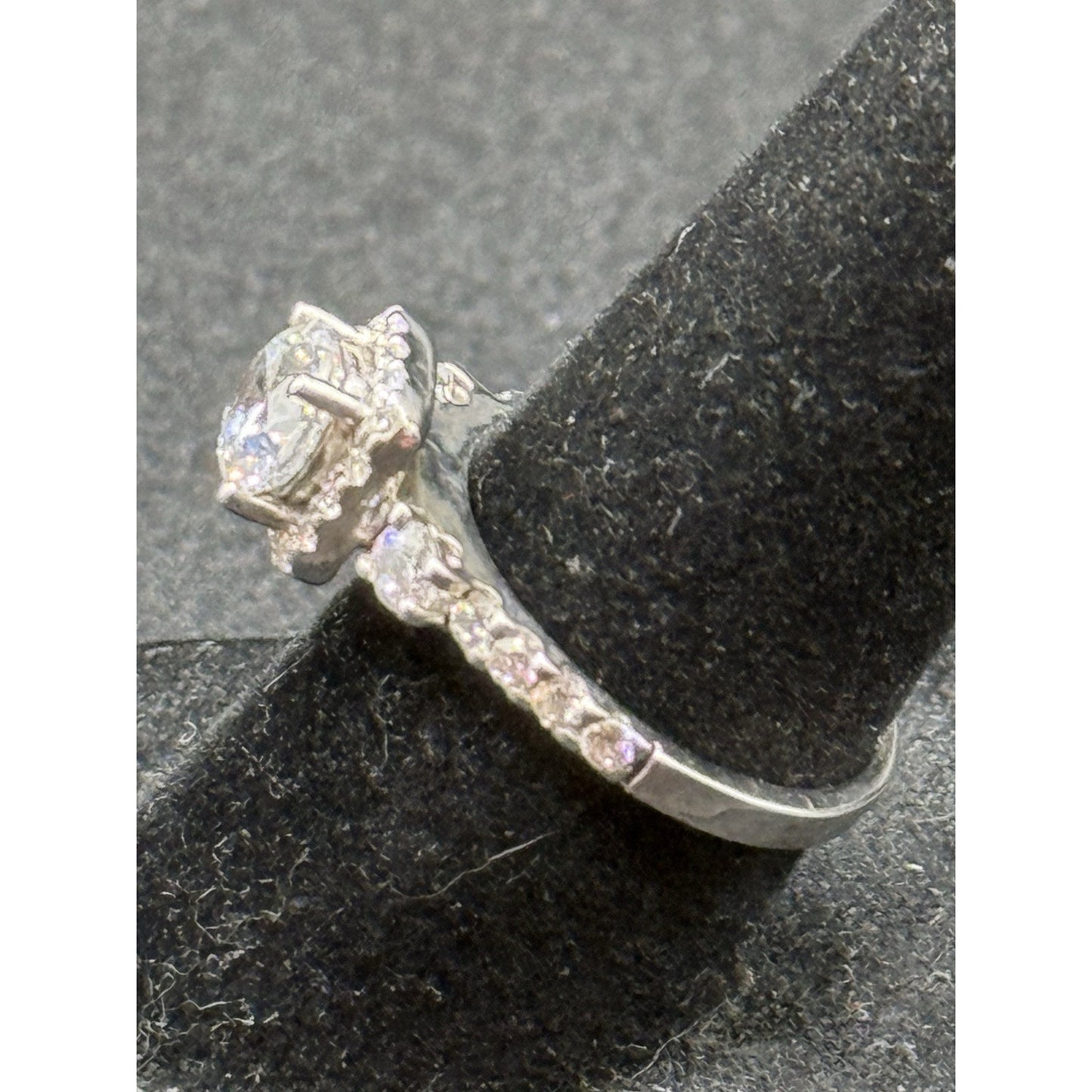 EUC Sterling Silver Cubic Zirconia Engagement Ring Size 6.00 P5