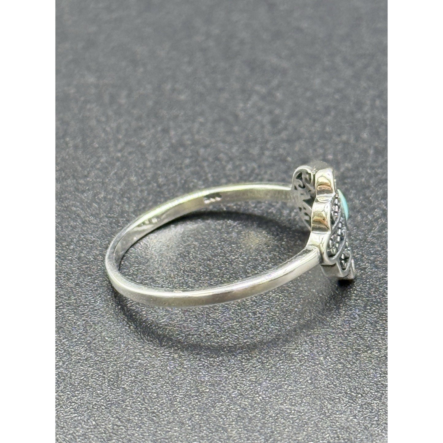 New Condition Sterling Silver Genuine Turquoise Hansa Ring Size 7.00