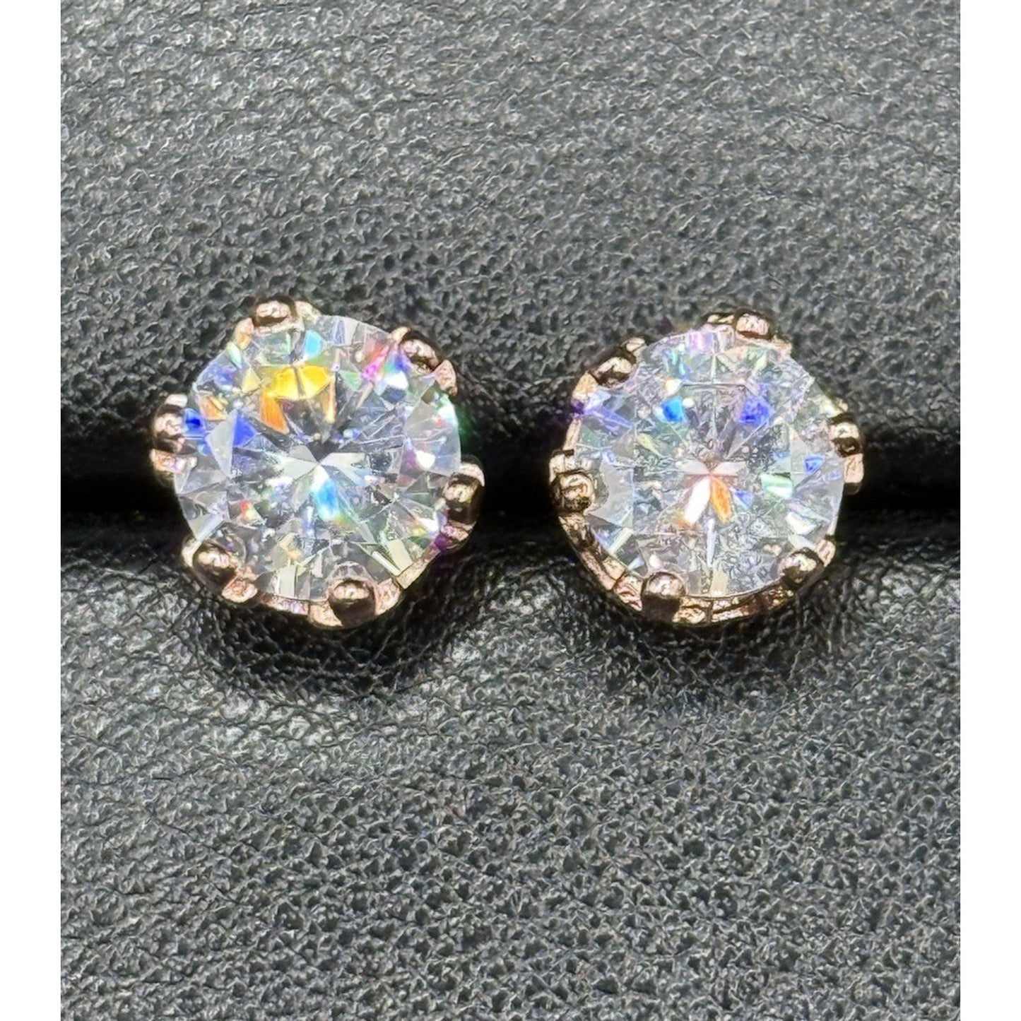 New Condition Rosa Sterling Silver Cubic Zirconia Crown Stud Earrings N19