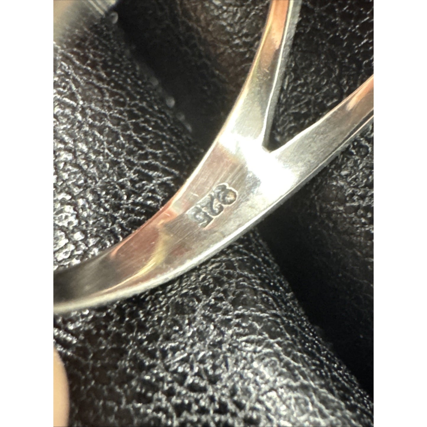 New Condition Sterling Silver Marijuana Leaf Ring 925 Size 7