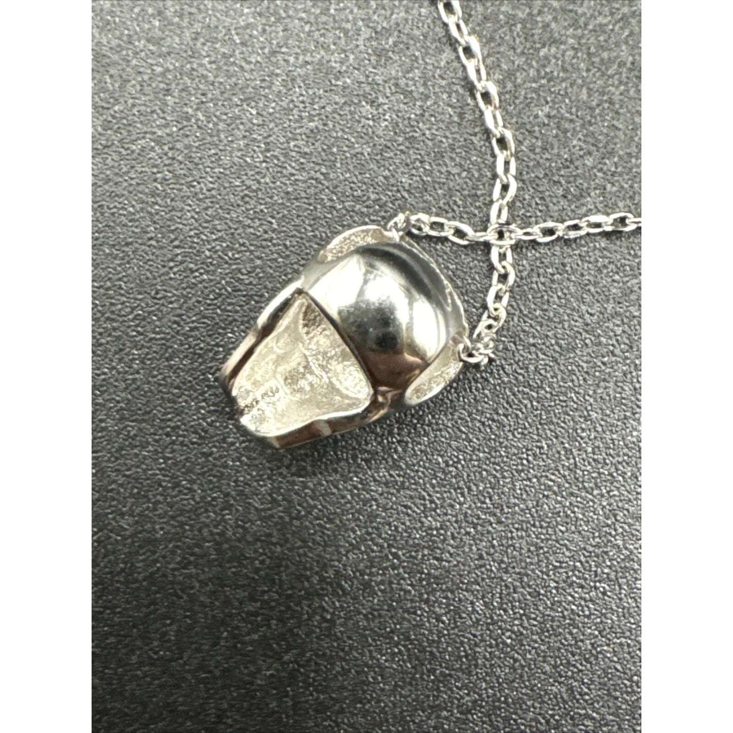 18” New Condition Sterling Silver Dainty Skull Pendant Necklace 925