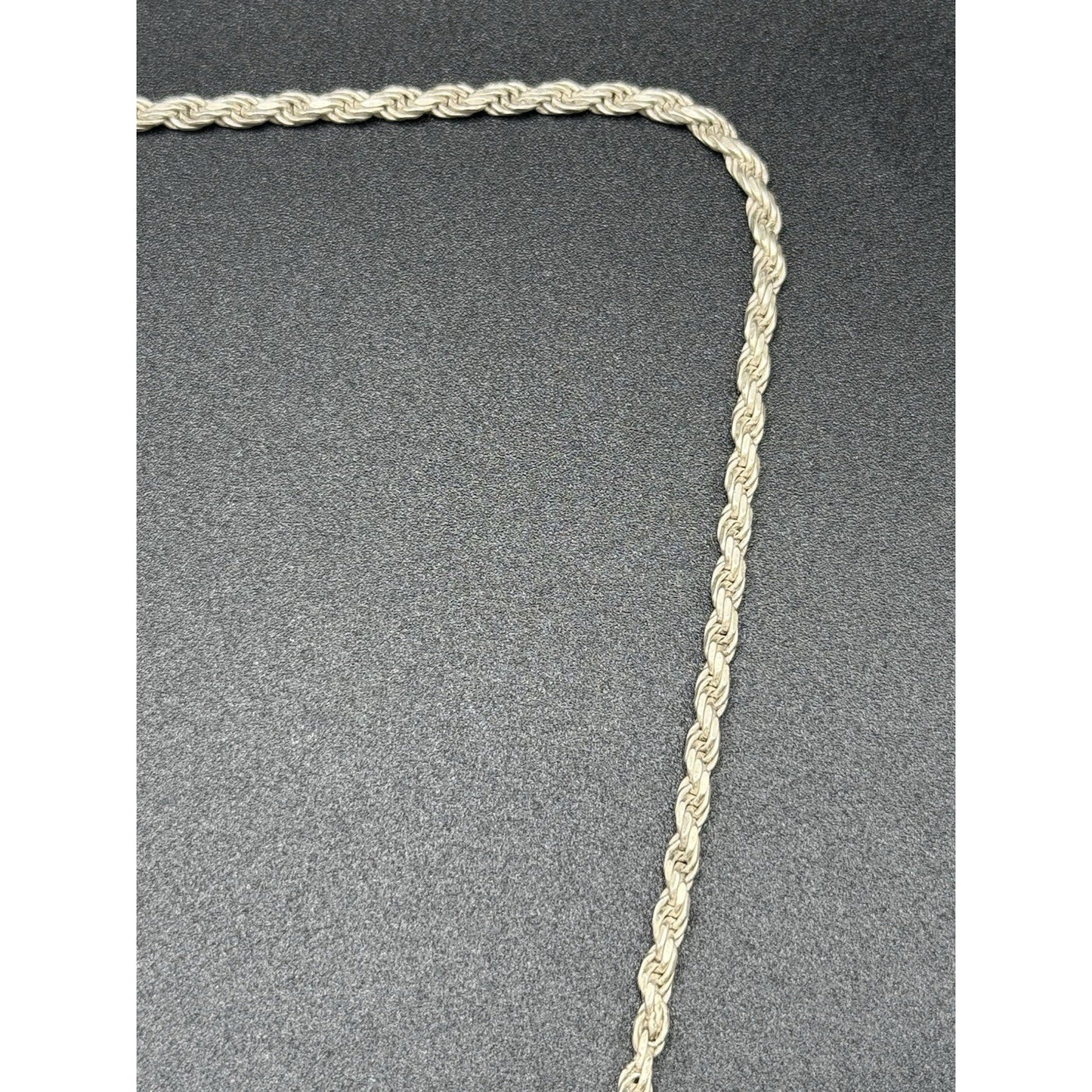 24” Vintage Sterling Silver Diamond Cut Rope 22 Grams 3MM Q7