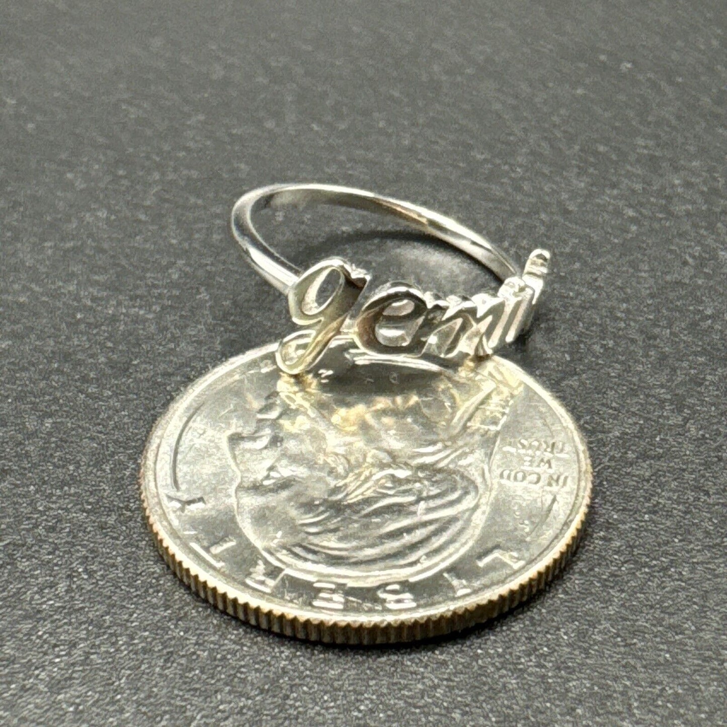 New Condition Sterling Silver Gemini Zodiac Ring 925 Size 7