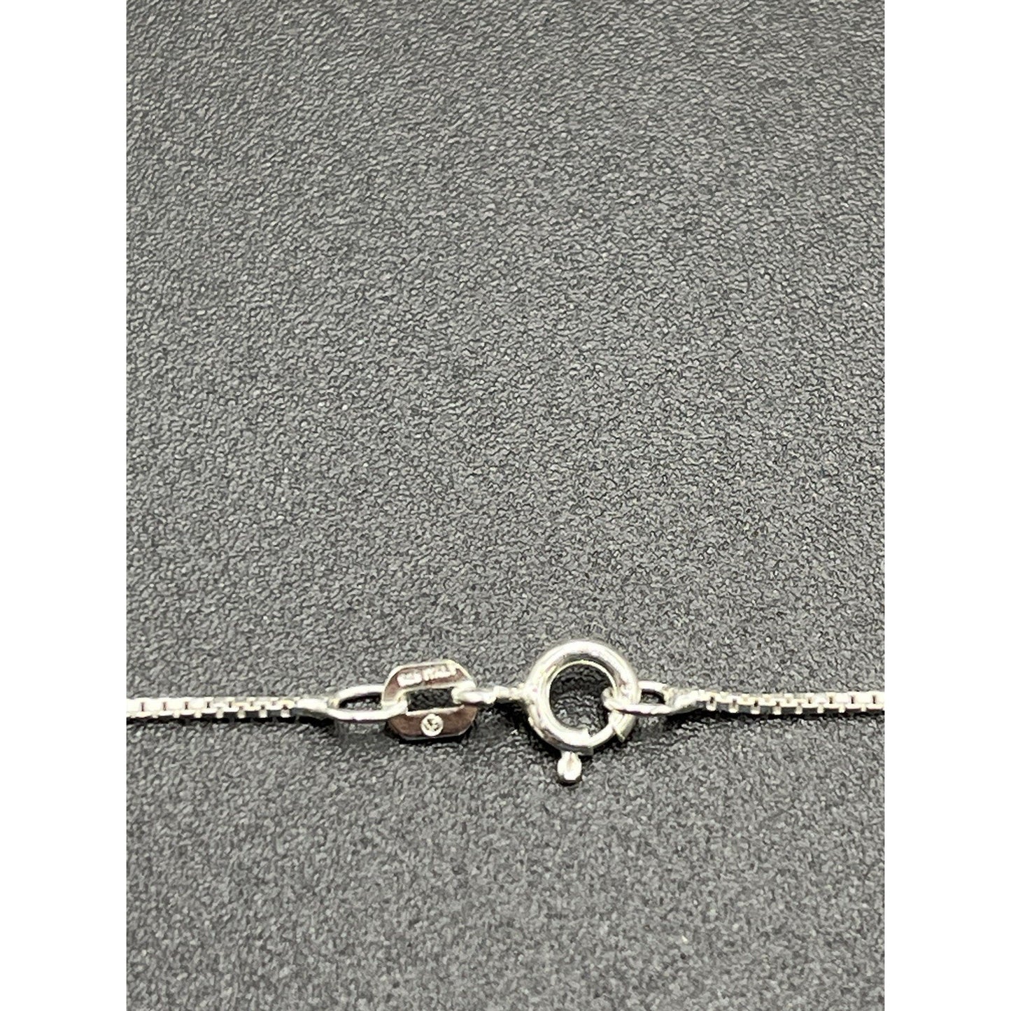 20" New Condition Sterling Silver Horse Pendant Necklace Box Chain